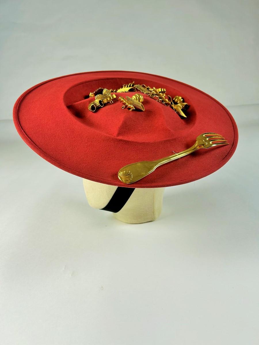 A Surrealist Hat by Isabelle Canovas in red felt and gilt bronze Circa 1980  For Sale 3