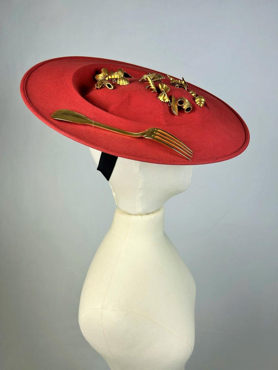 A Surrealist Hat by Isabelle Canovas in red felt and gilt bronze Circa 1980  For Sale 5