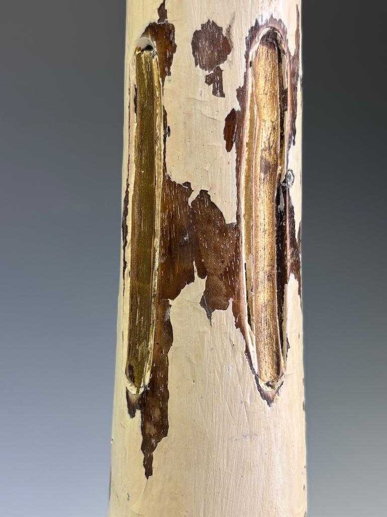 Ein schwedischer geschnitzter Holzleuchter, CIRCA 1870 im Angebot 2
