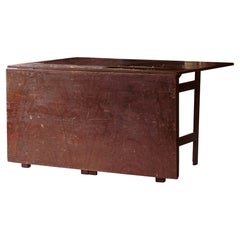 A Swedish gateleg table