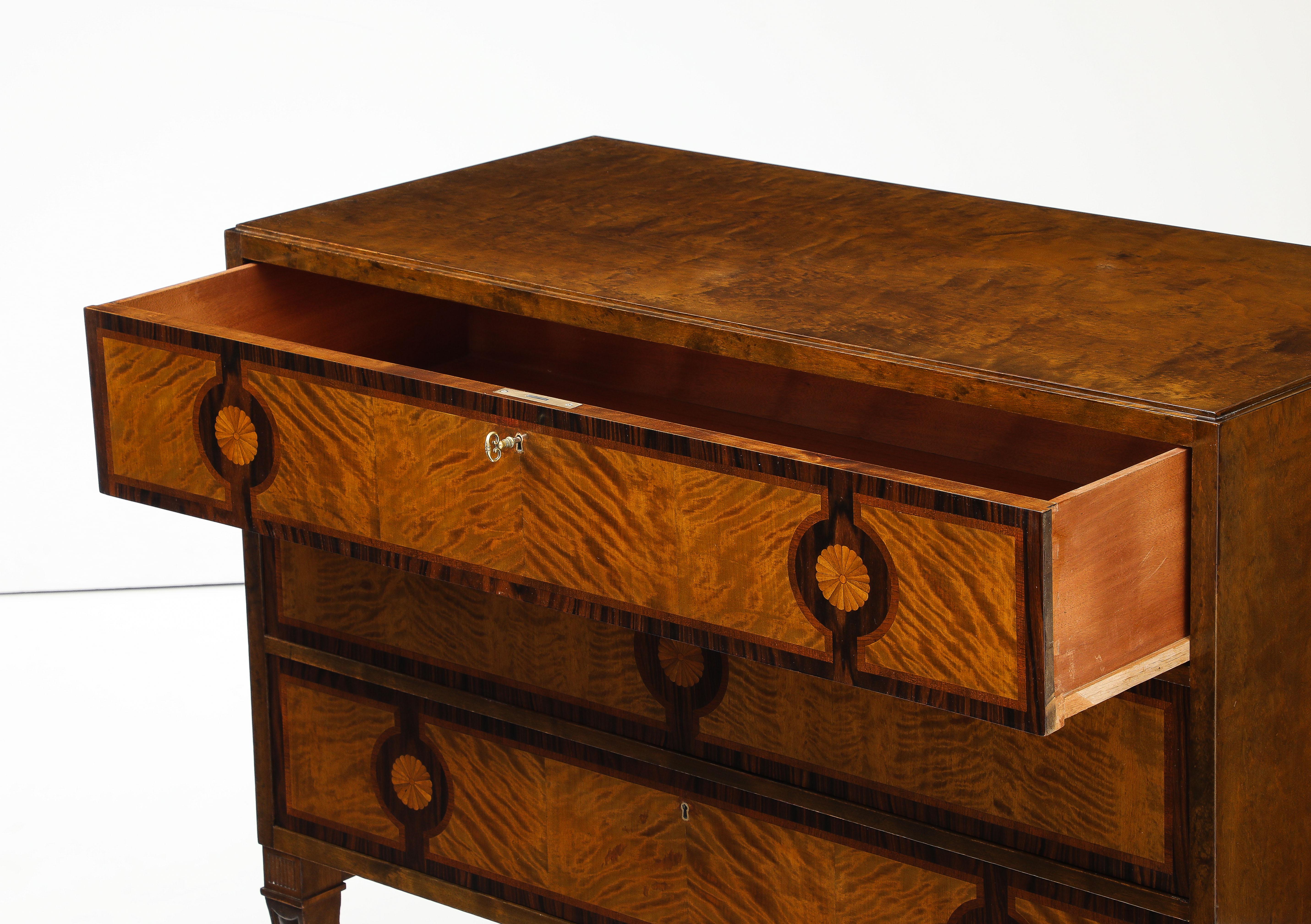 Schwedische Grace-Kommode aus Birke und Palisander mit Intarsien, ca. 1930er Jahre im Angebot 2