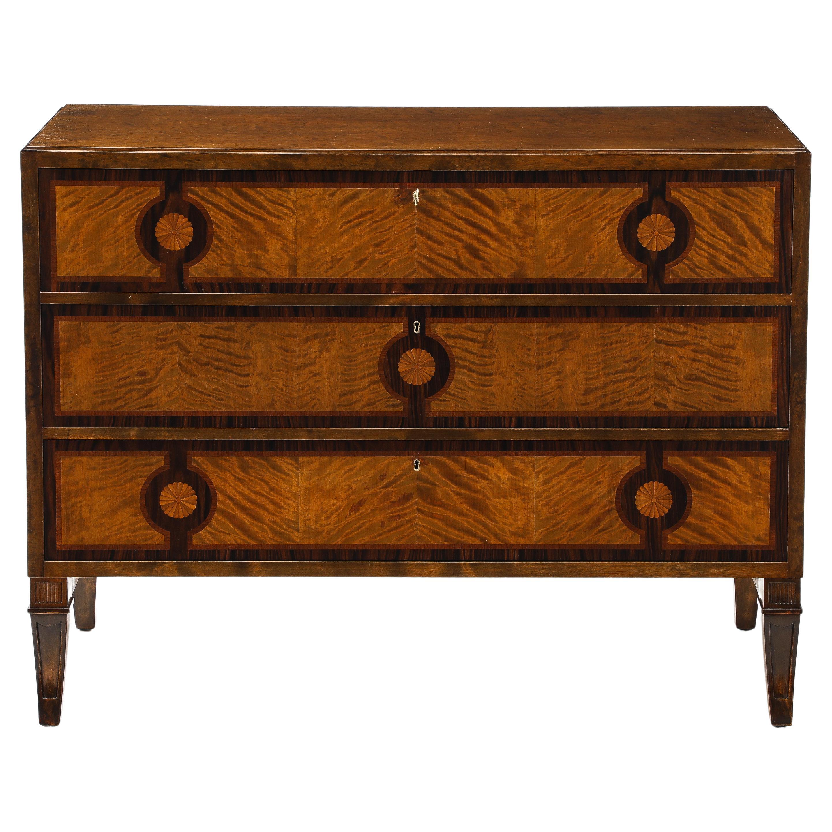 Schwedische Grace-Kommode aus Birke und Palisander mit Intarsien, ca. 1930er Jahre im Angebot