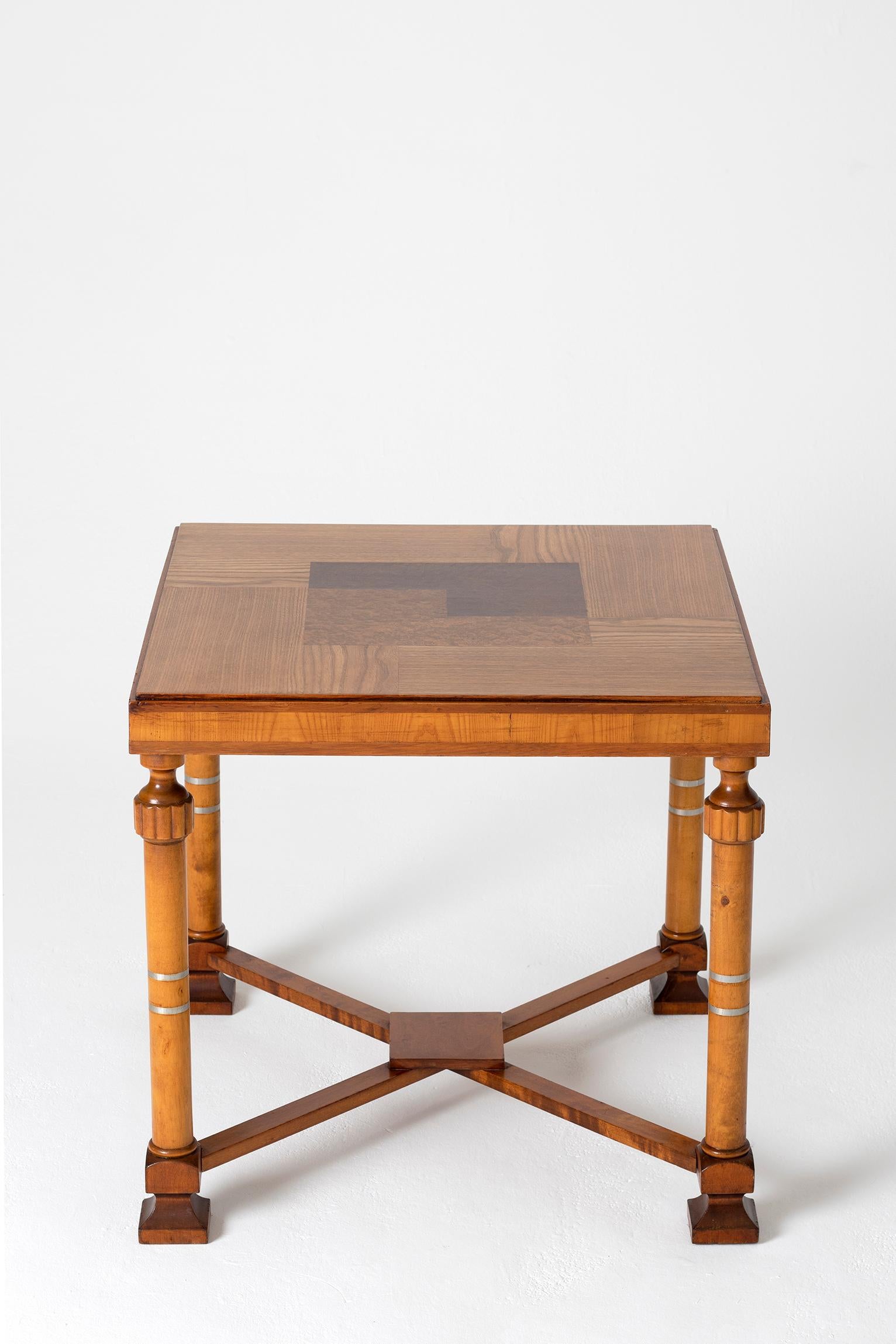 Swedish Grace Side Table 2