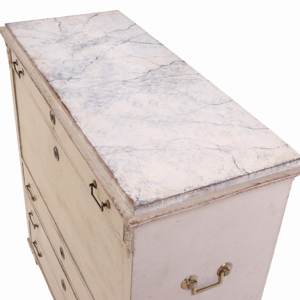 A Swedish Gustavian painted fall front desk, C. 1820. For Sale 2