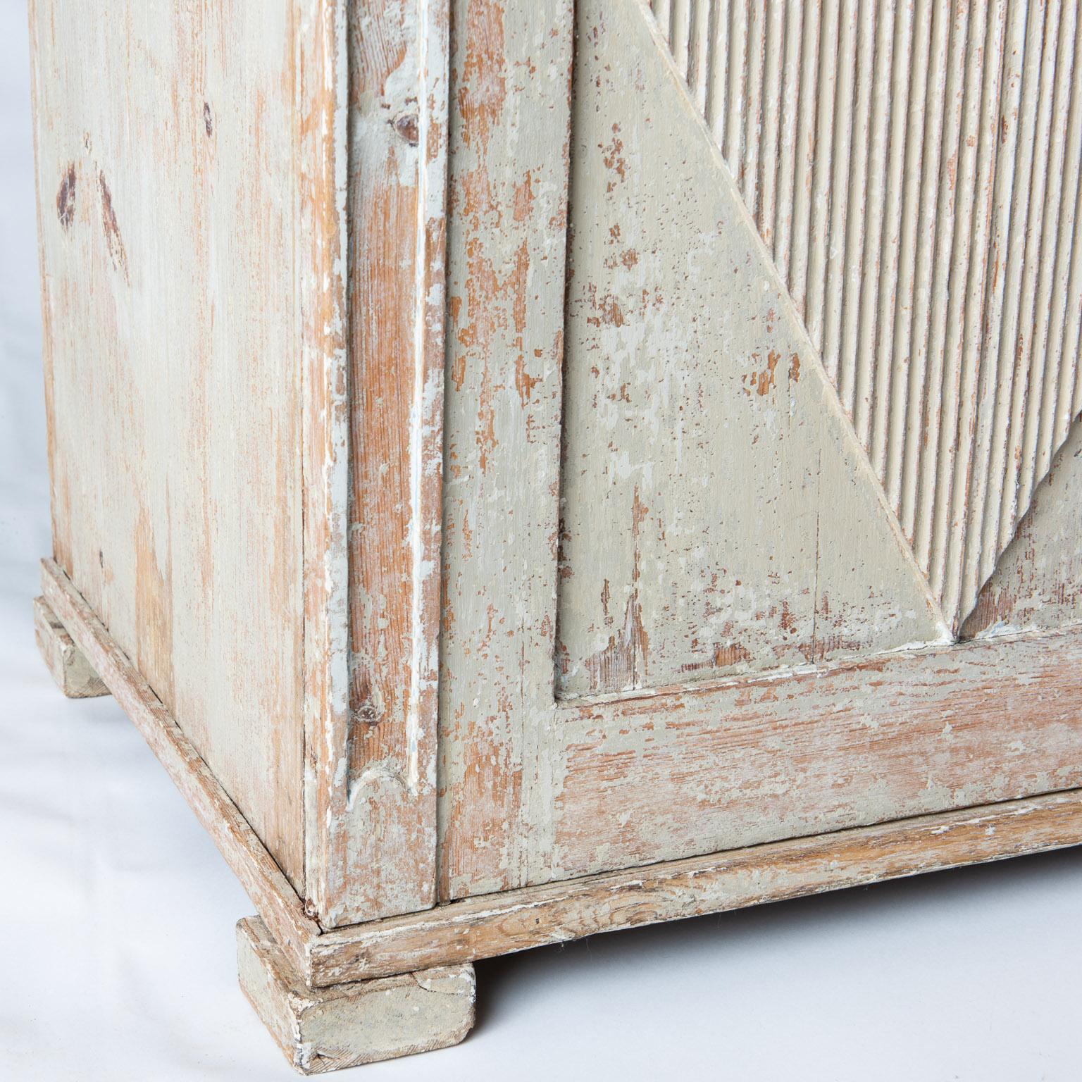 Swedish Gustavian Period Cupboard in Original Cream Paint, Stockholm, circa 1800 1