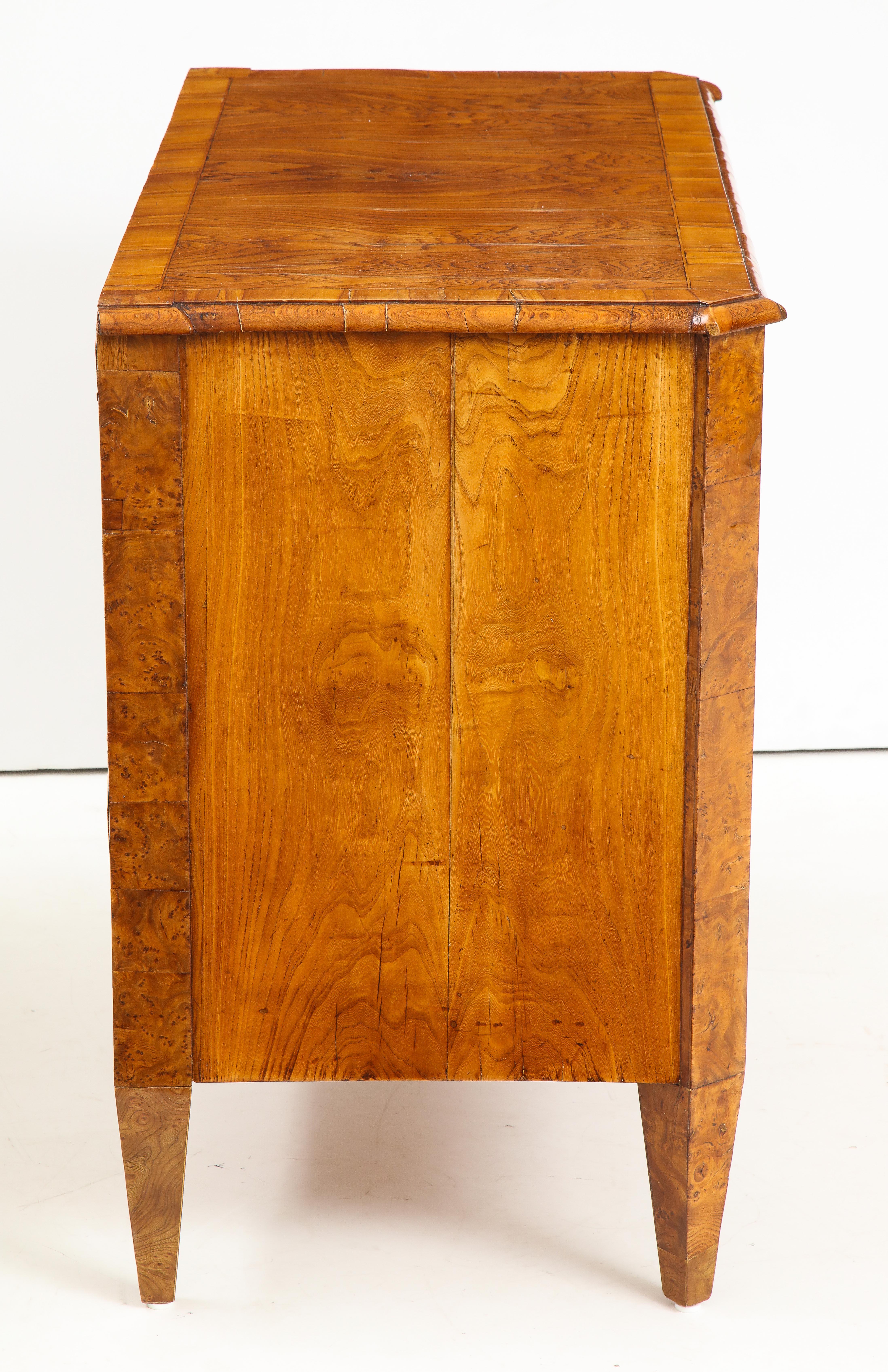 Swedish Late Gustavian Elm and Elm Root Commode, circa 1820s 5