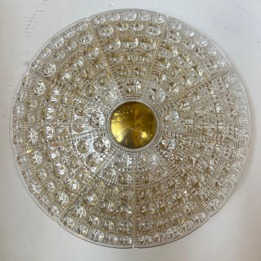 Doré Luminaire en verre suédois du milieu du siècle dernier en vente