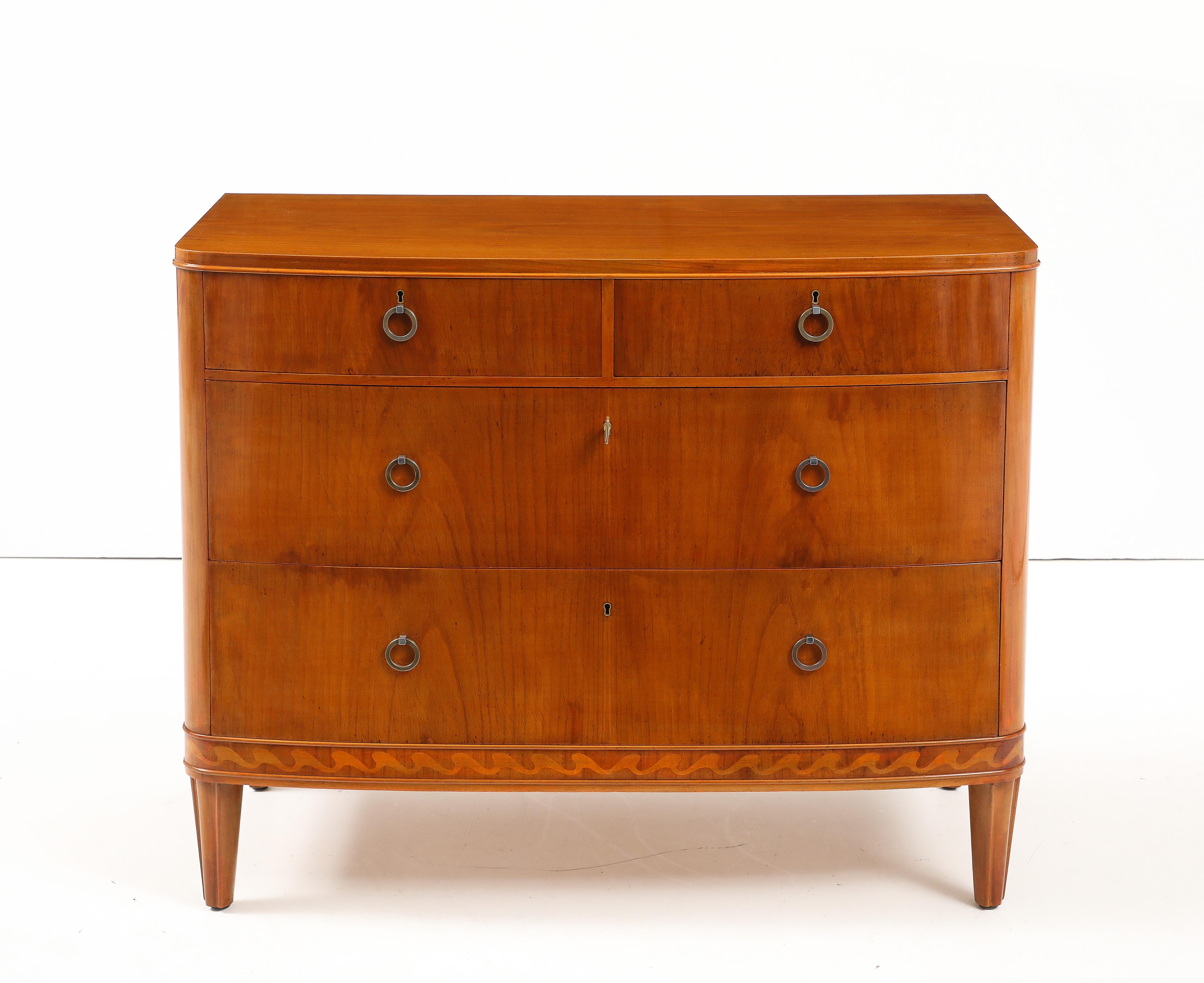 Cassettiera svedese Nordiska Kompaniet, circa 1940-50 In condizioni buone in vendita a New York, NY