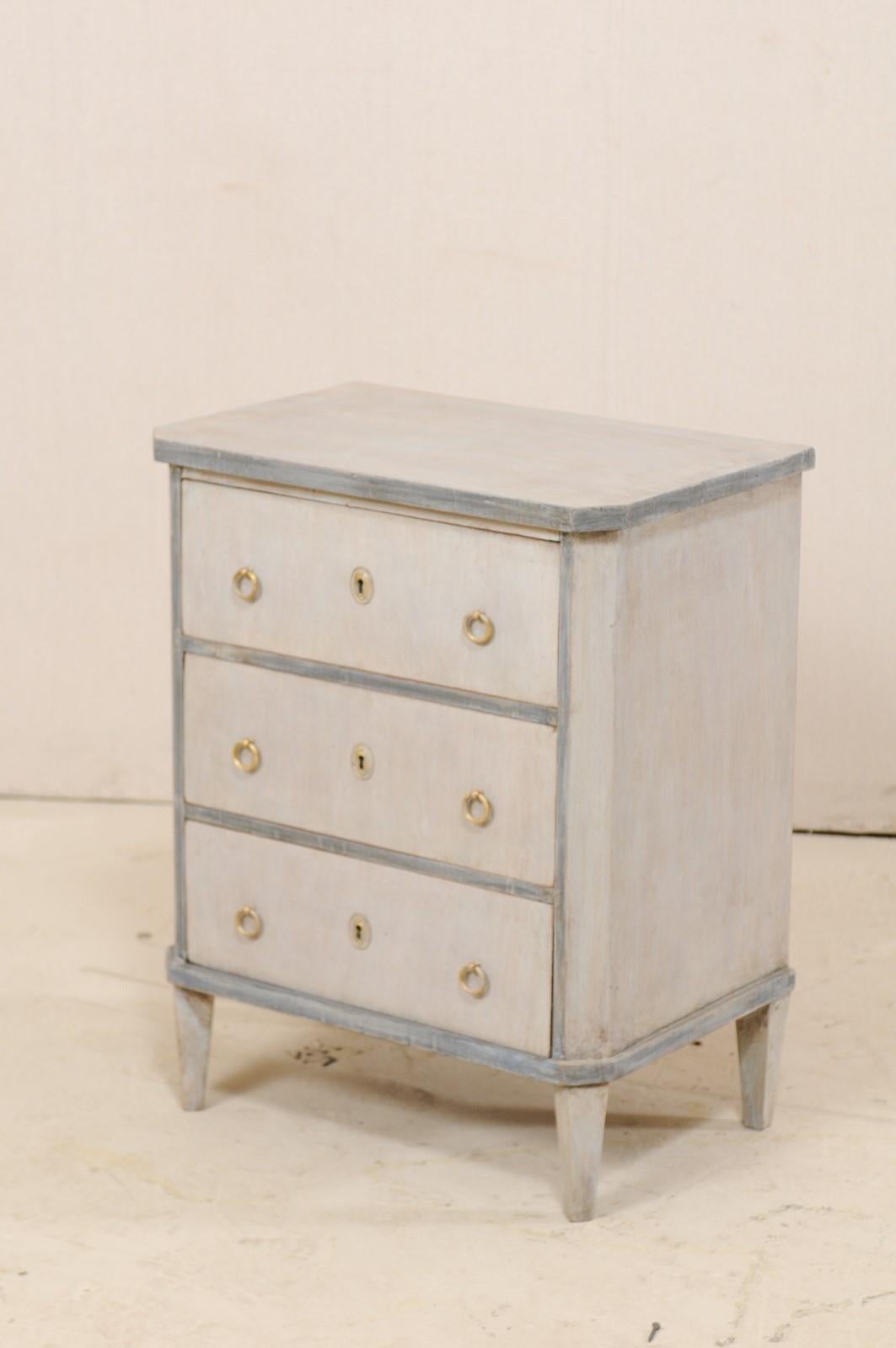 Wood Swedish Period Gustavian Petite Sized Three-Drawer Chest, Early 19th Century