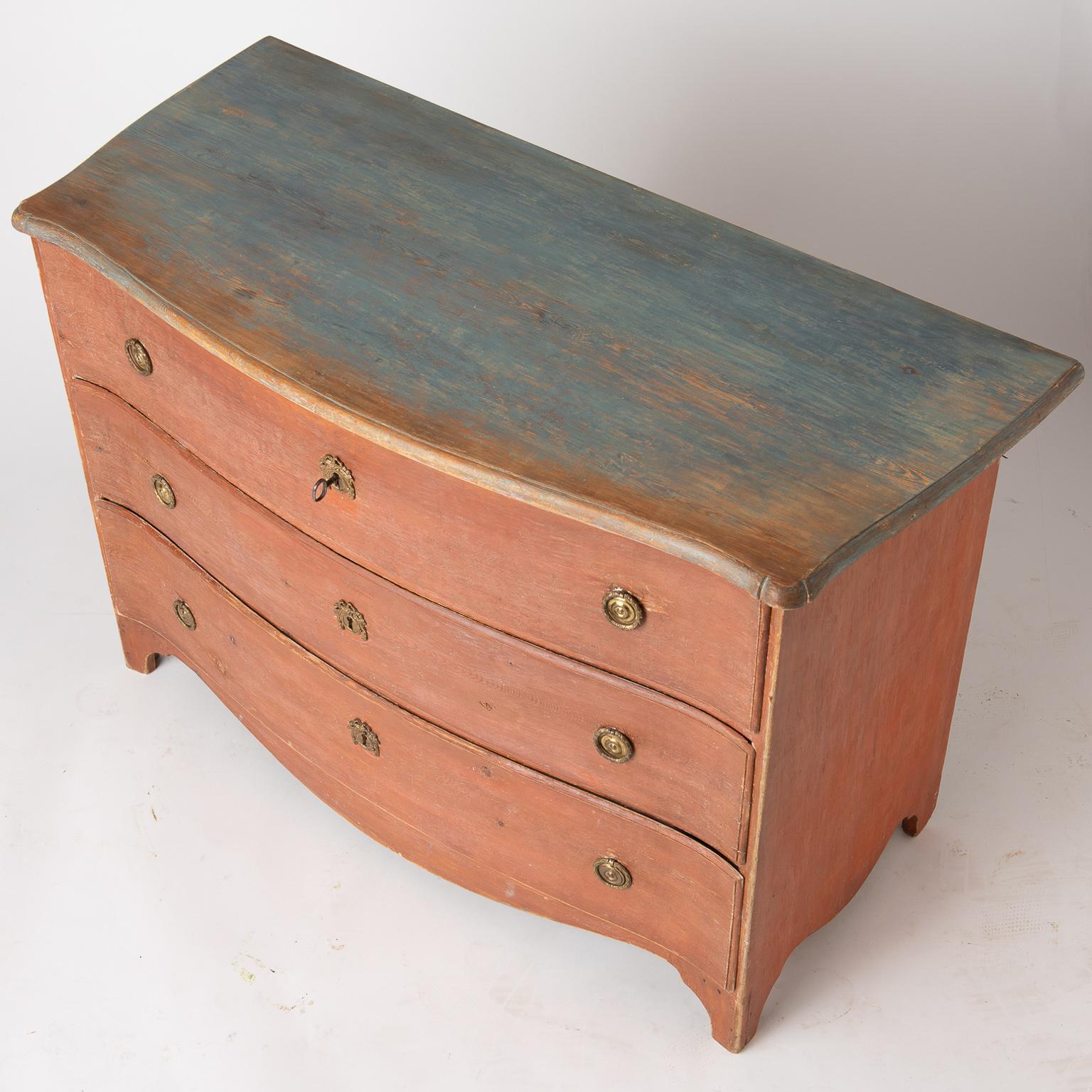 Wood Swedish Rococo Period Three-Drawer Chest in Original Coral Paint, circa 1770 For Sale