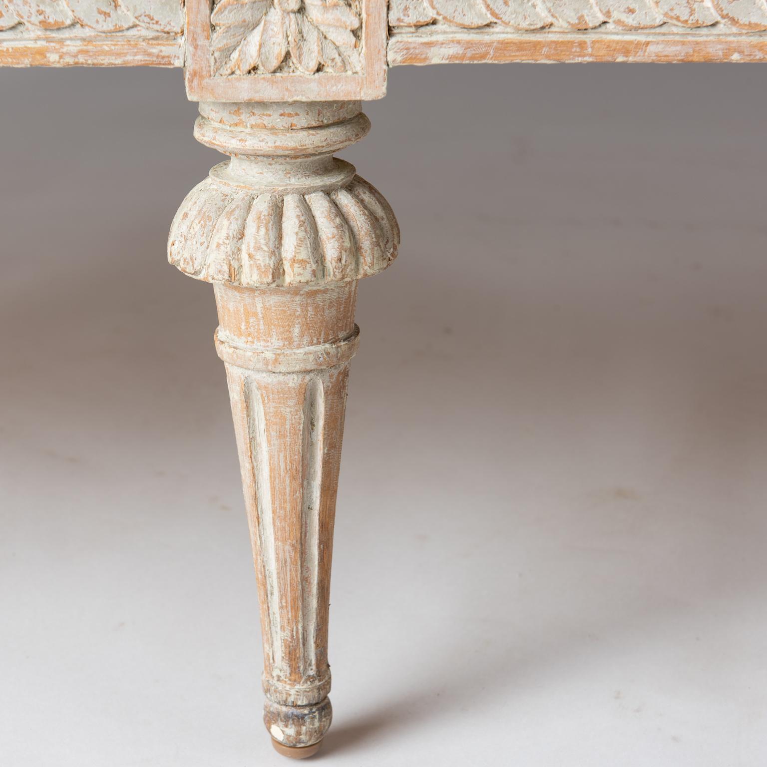 Swedish, Signed, Gustavian Period “Trågsoffa” from Stockholm, circa 1790 In Good Condition In New Preston, CT