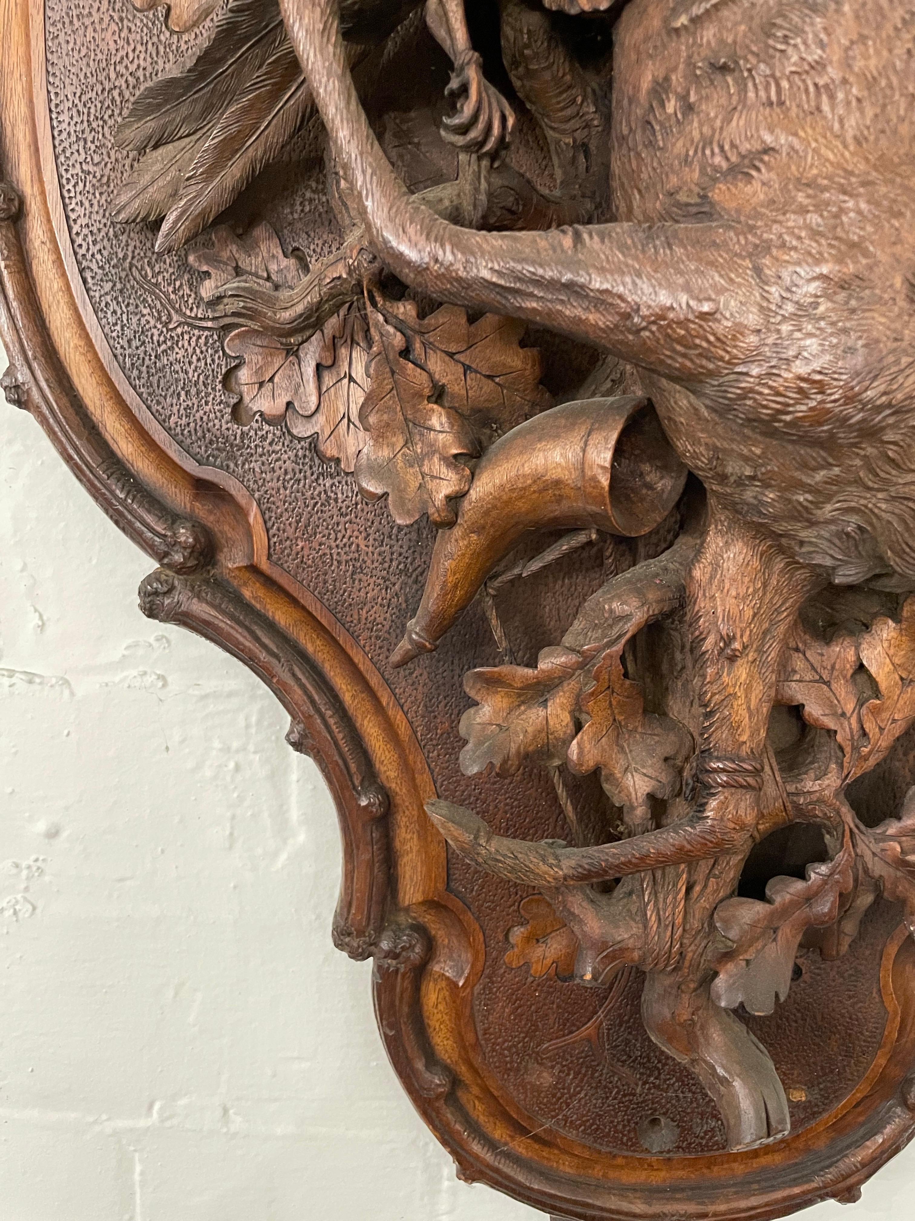 A Swiss Carved Black Forest Hunting Wall Plaque, Early 20th Century In Good Condition For Sale In ARMADALE, VIC