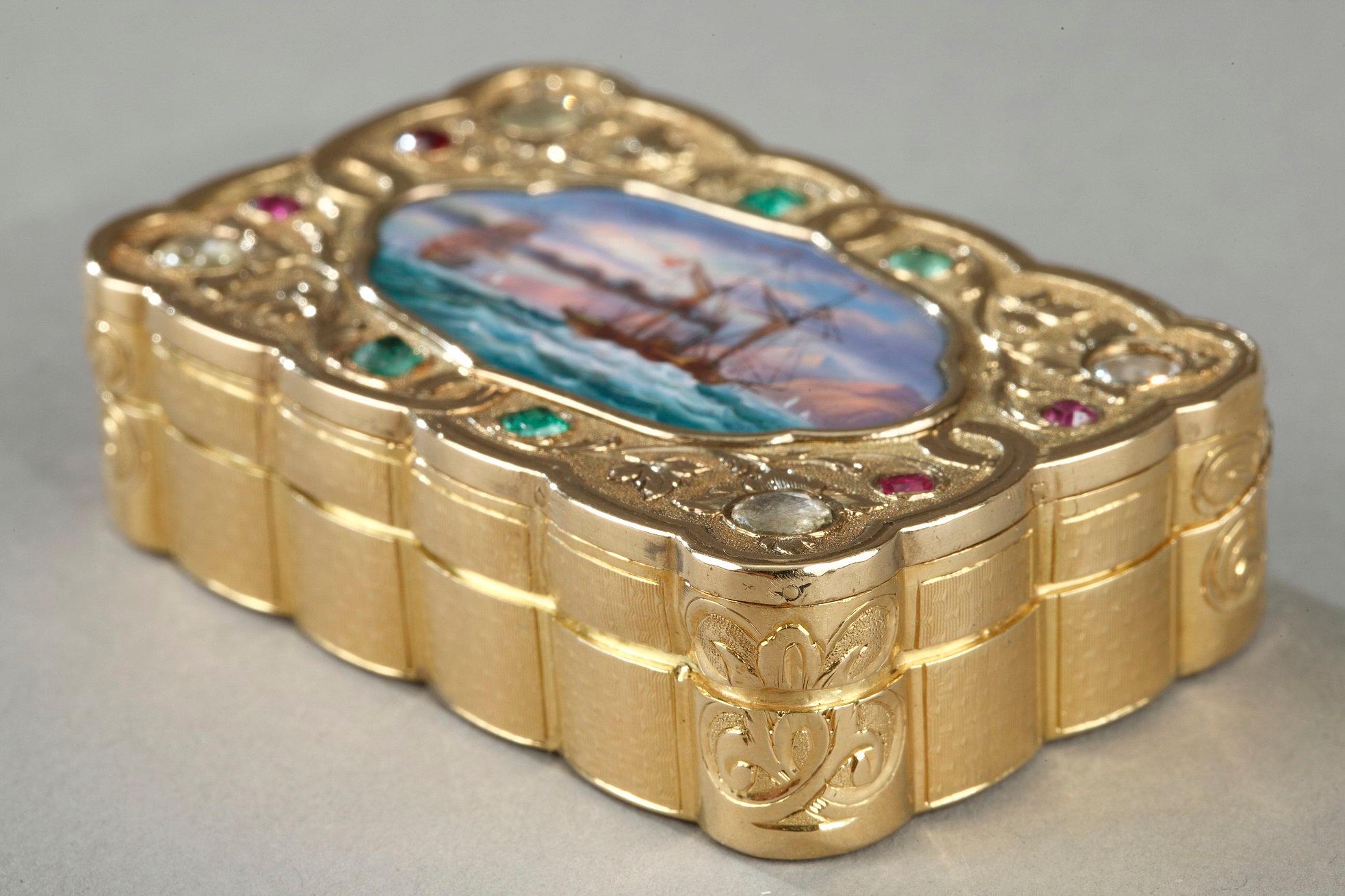 Schweizer Schnupftabakdose aus emailliertem Gold für den orientalischen Markt, ca. 1820-1830 (Charles X.) im Angebot