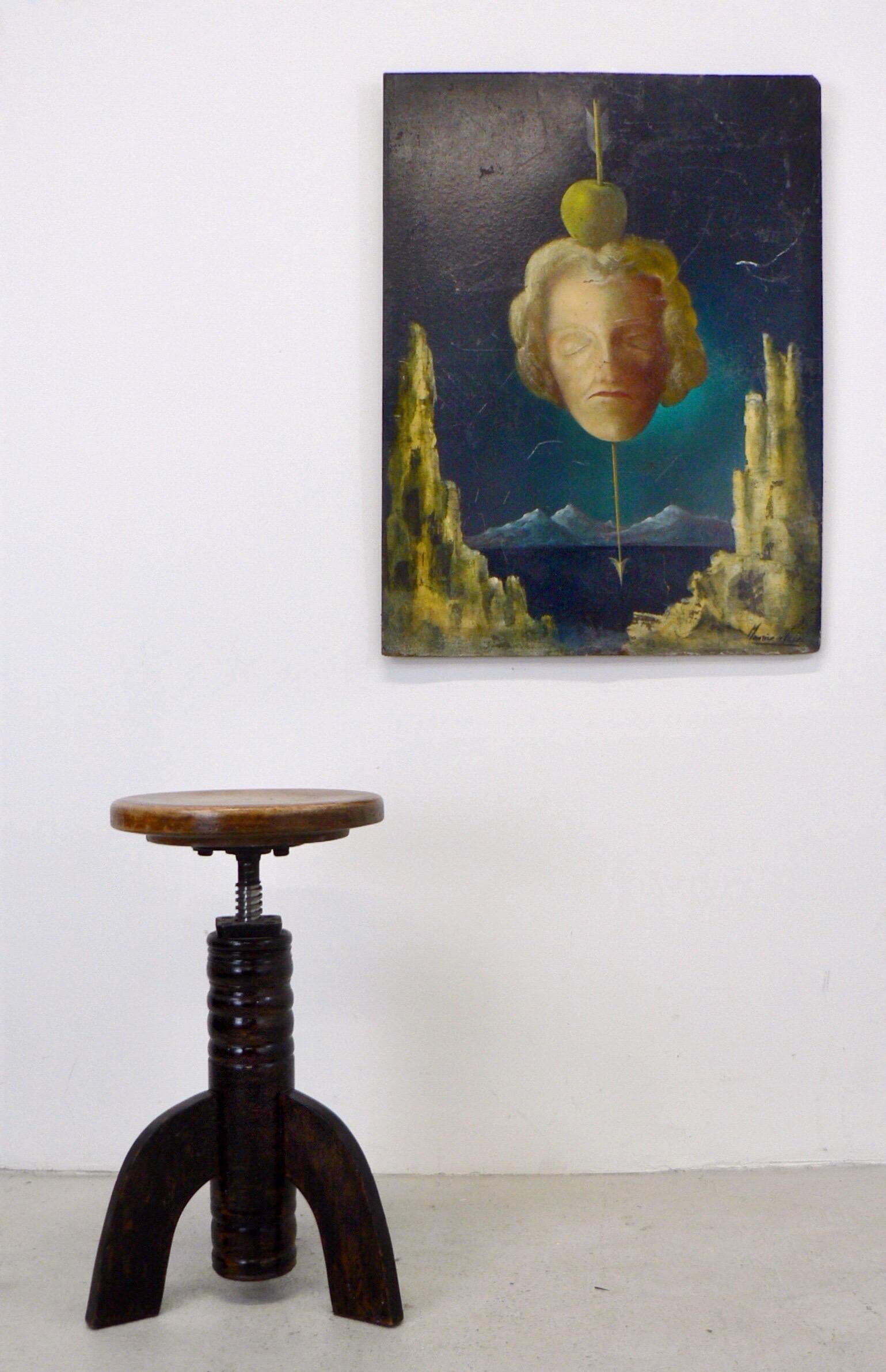 French A swiveling, height-adjustable, tripod stool from early 20th-century France. For Sale