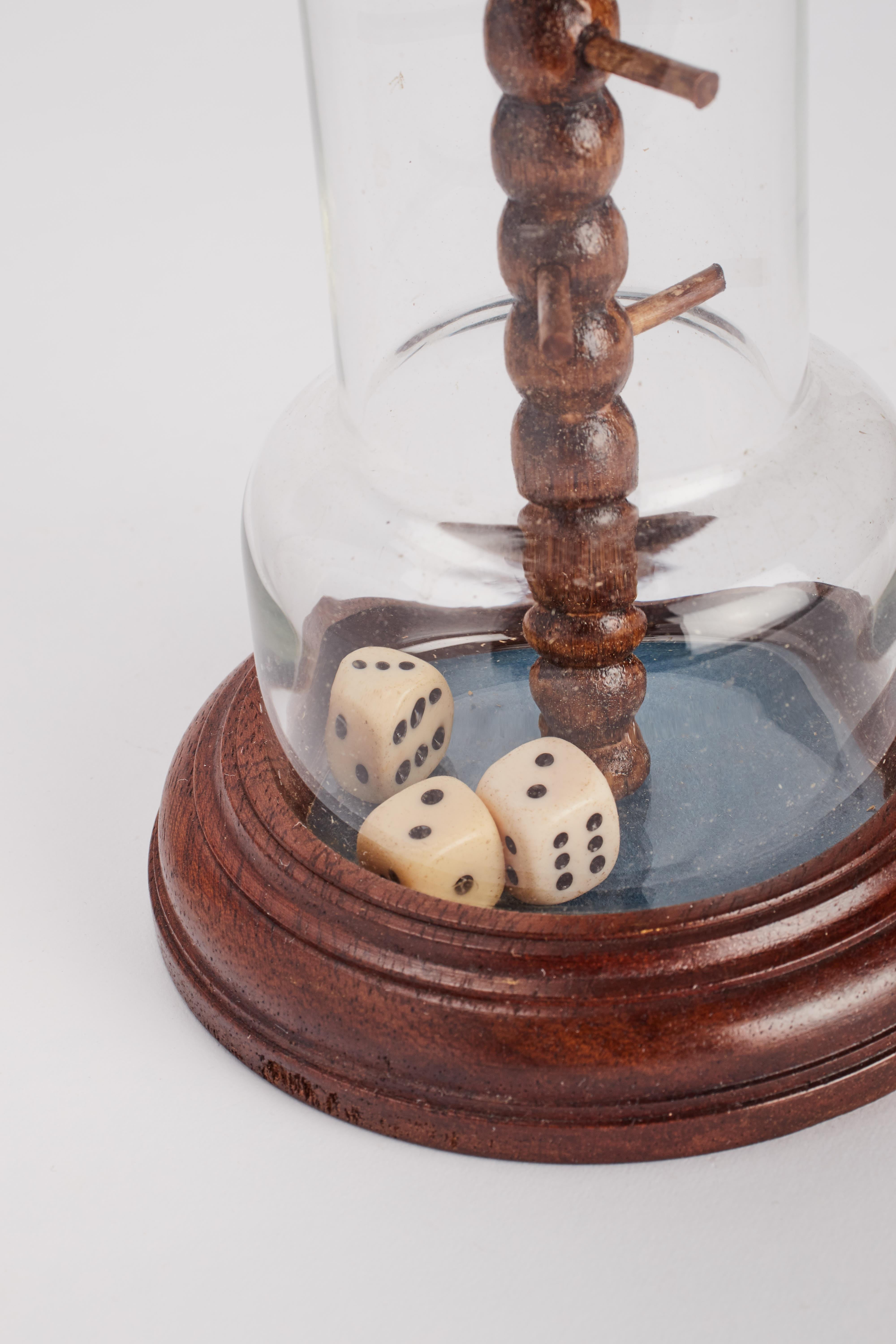 A table game with dice, France 1880.  In Good Condition For Sale In Milan, IT