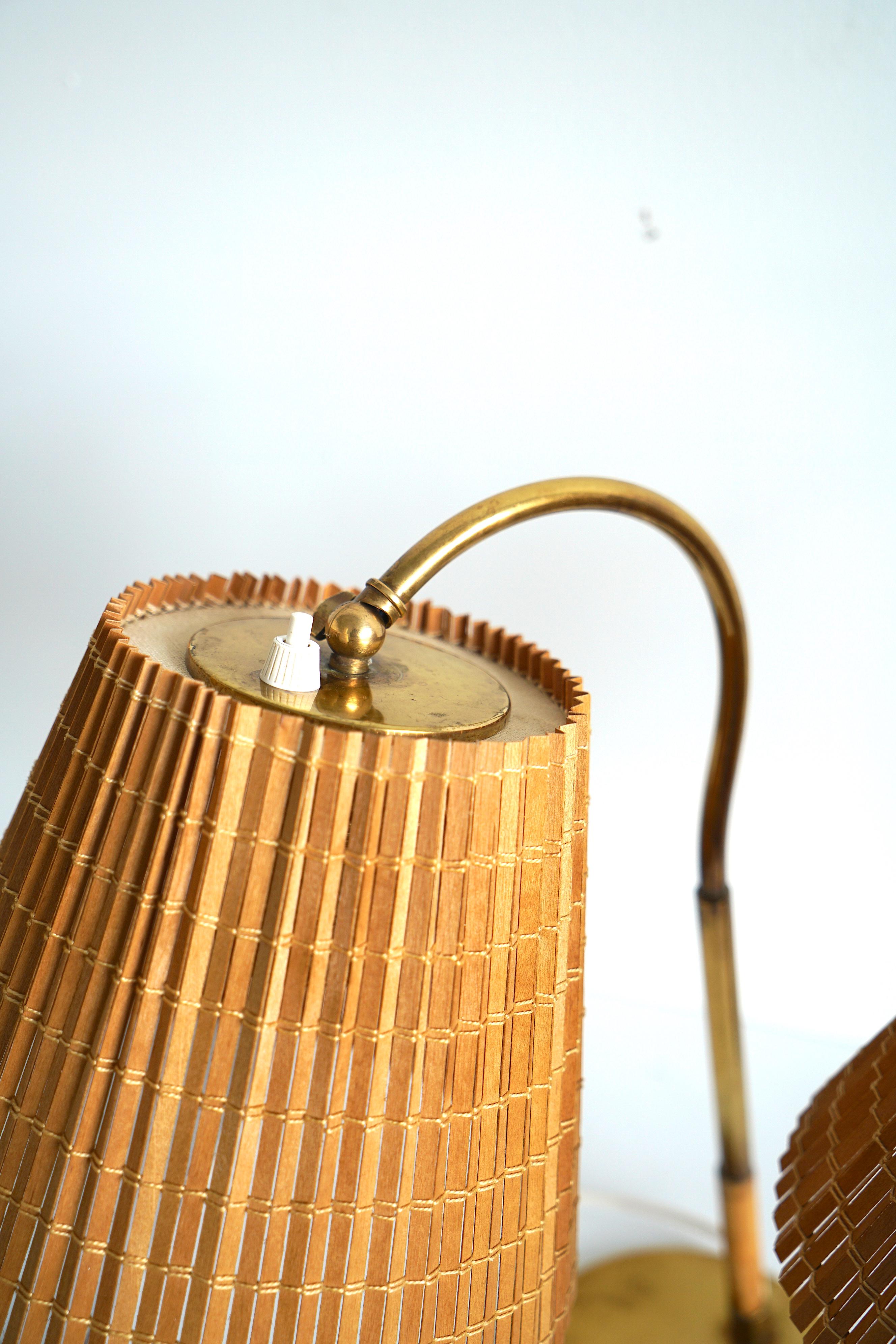 A table lamp by Paavo Tynell, model 9201  In Good Condition For Sale In Long Island City, NY