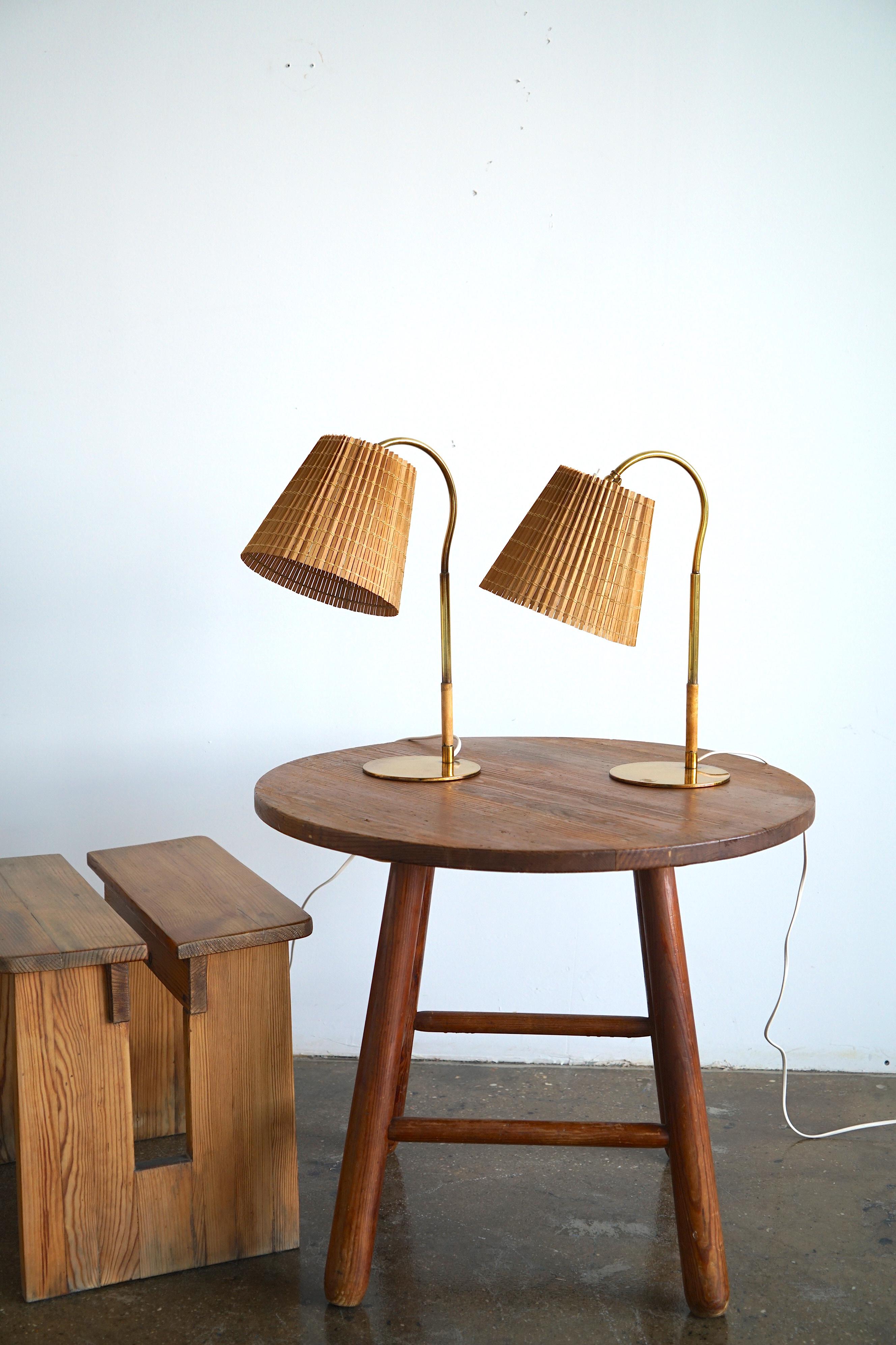 A table lamp by Paavo Tynell, model 9201 / 2 available. For Sale 1