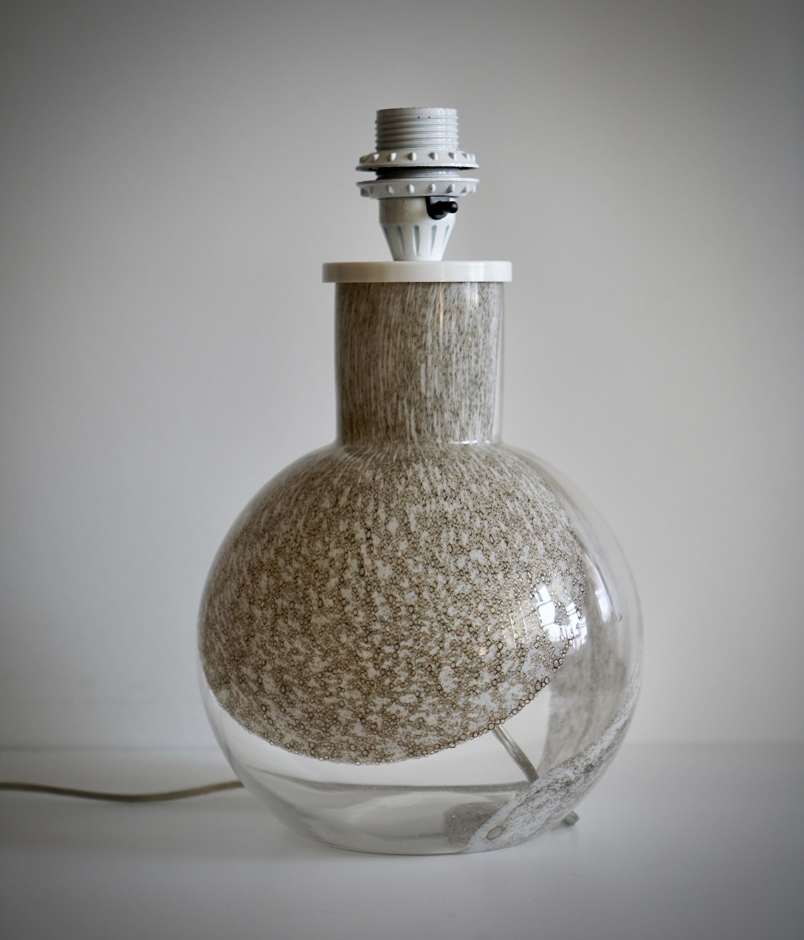 Lampe de table de Victor Berndt pour Flygfors Bon état - En vente à Long Island City, NY