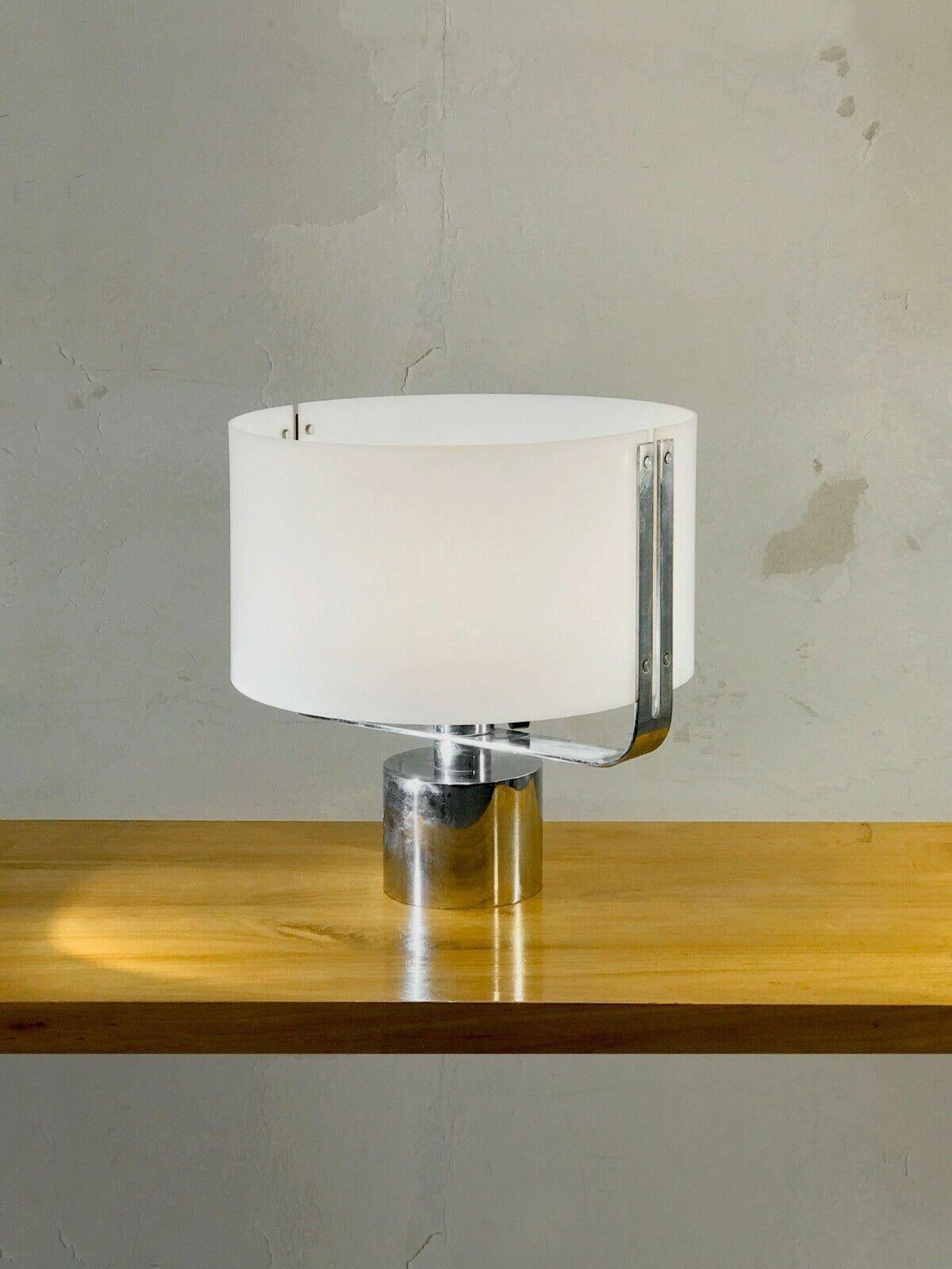 Space Age A RADICAL SPACE-AGE POST-MODERN Table Lamp by PAOLO CALIARI, LINEA T, Italy 1970 For Sale