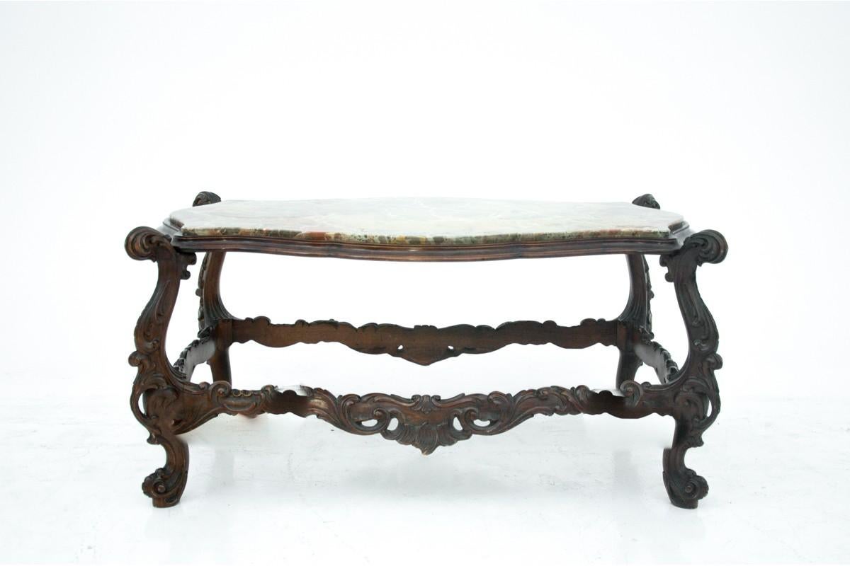 Table avec plateau en marbre, Italie, début du vingtième siècle en vente 1
