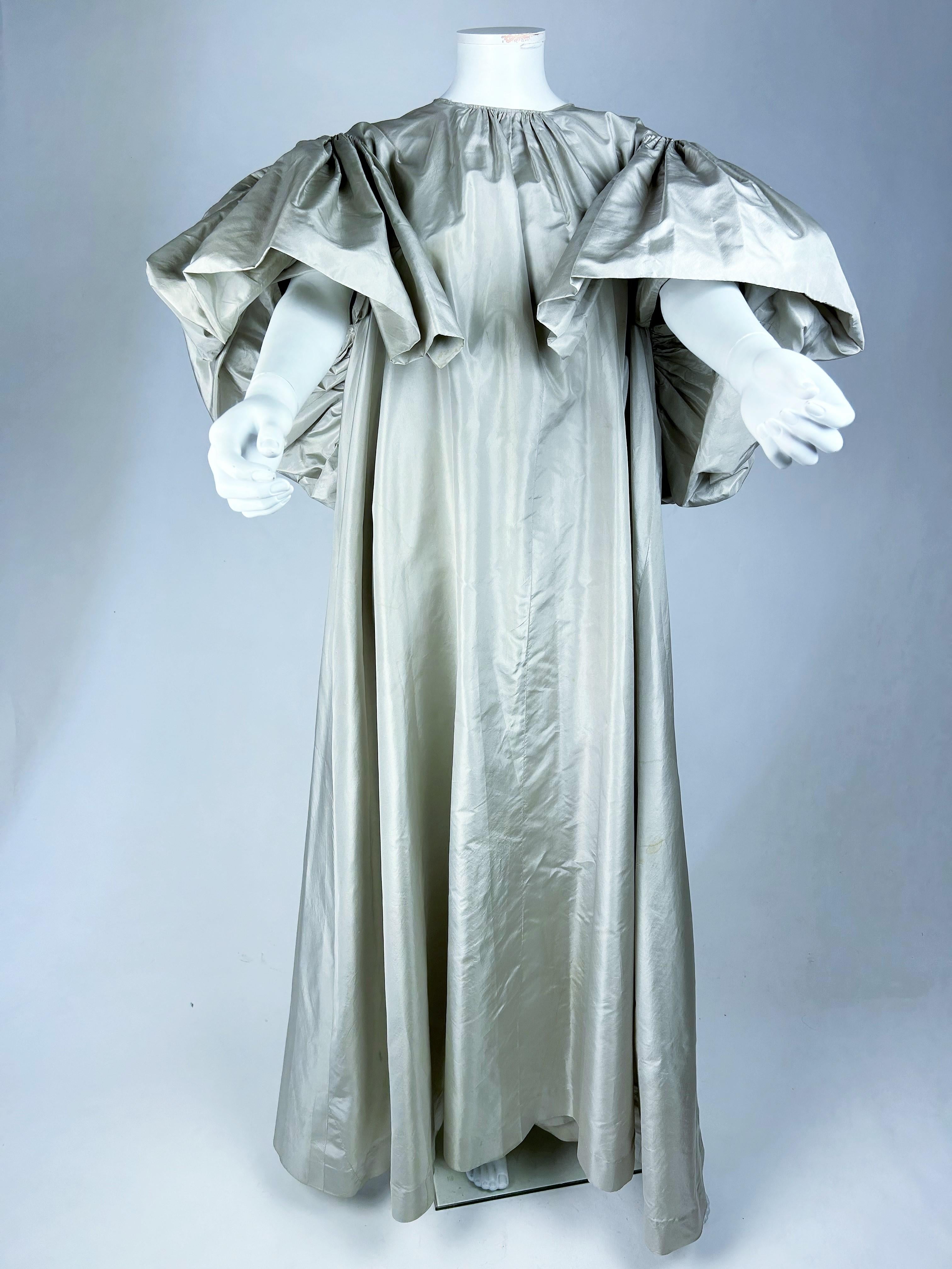 A Taffeta dress by Madame Grès Haute Couture (attributed to) - Paris 1977 2