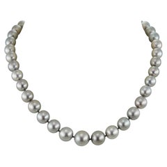 Un collar de perlas cultivadas de Tahití