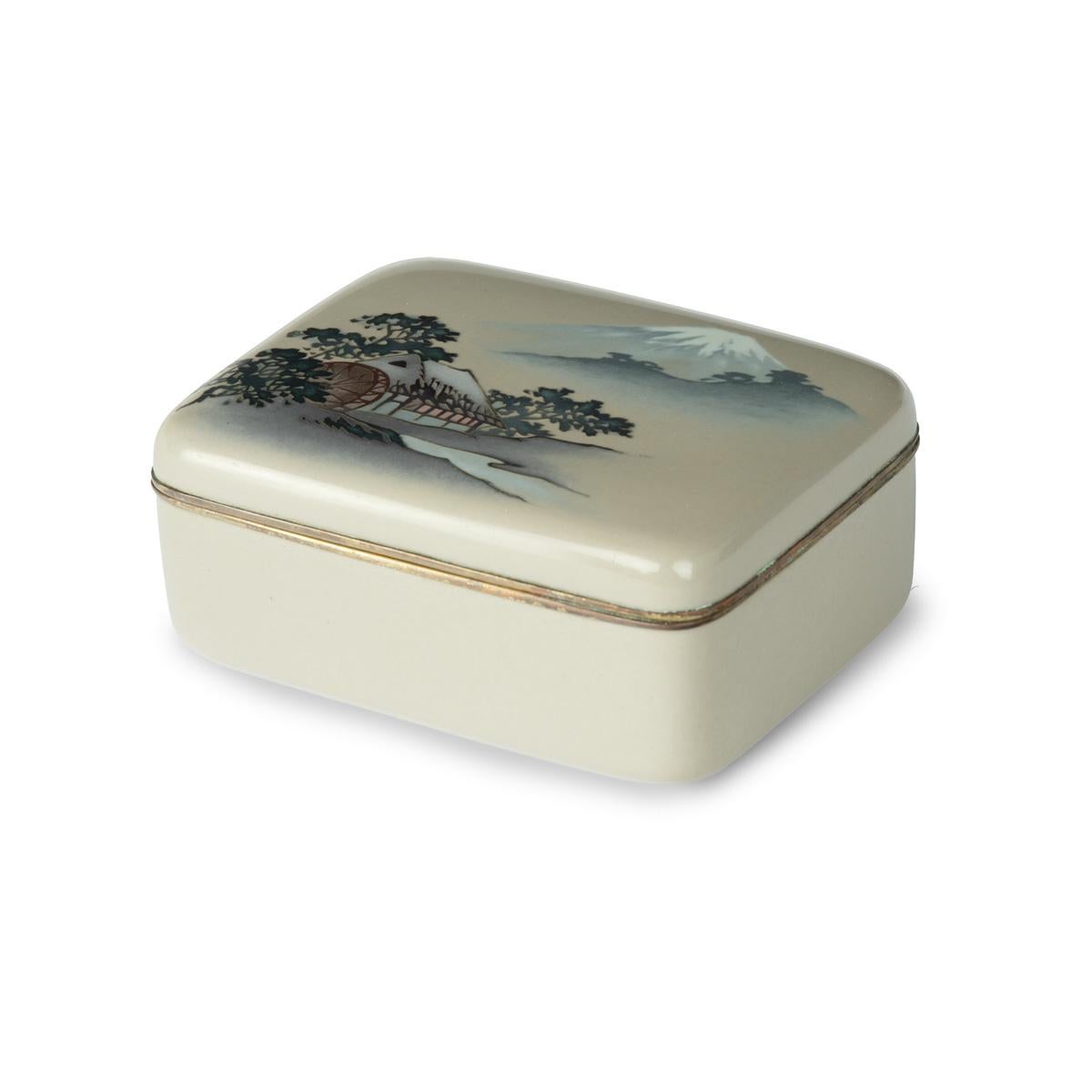 Japanese A Taisho period cloisonné box and cover with a watermill and Mount Fuji For Sale