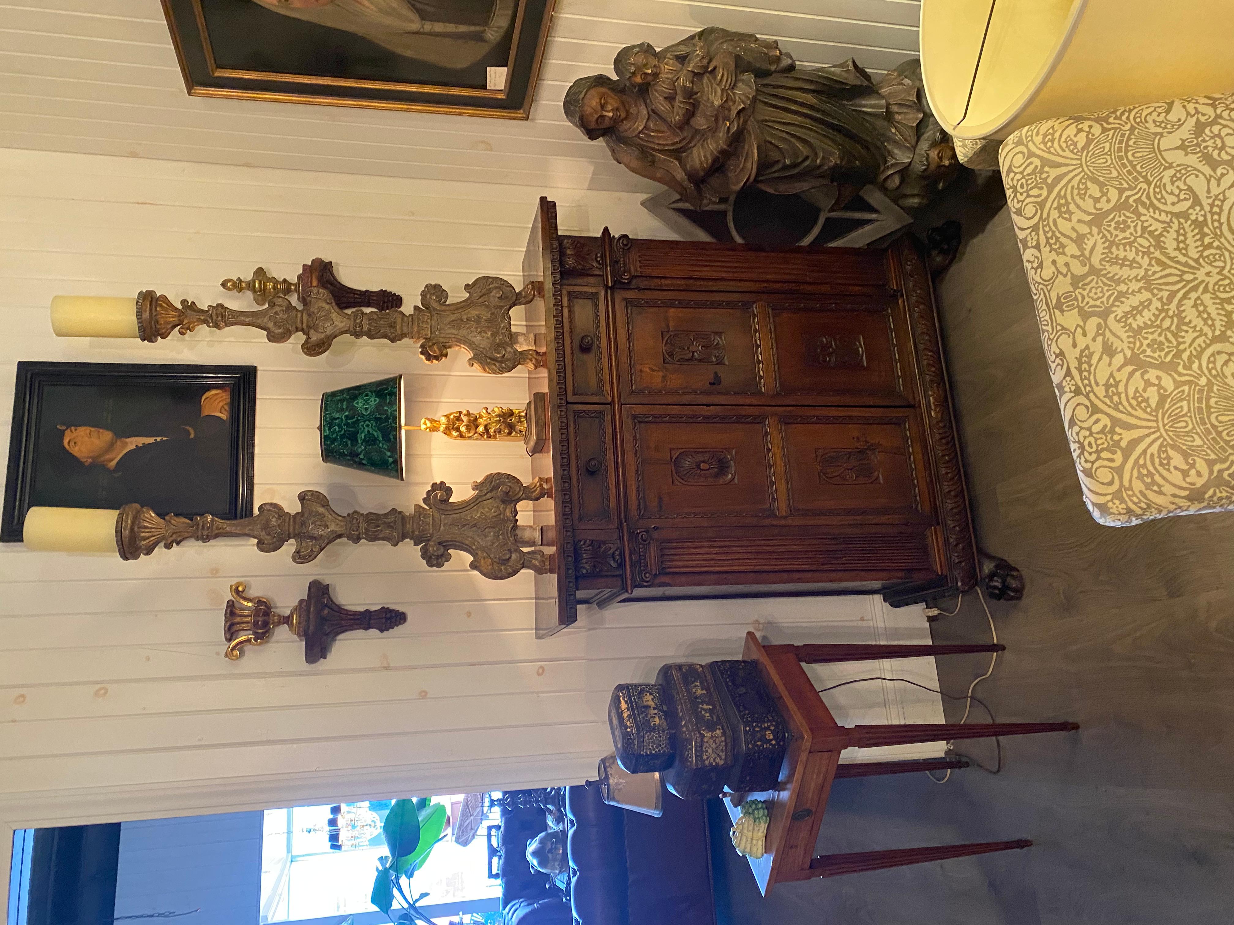 A tall 17th C. walnut cabinet buffet, having a plank top with dentil moulding. For Sale 6
