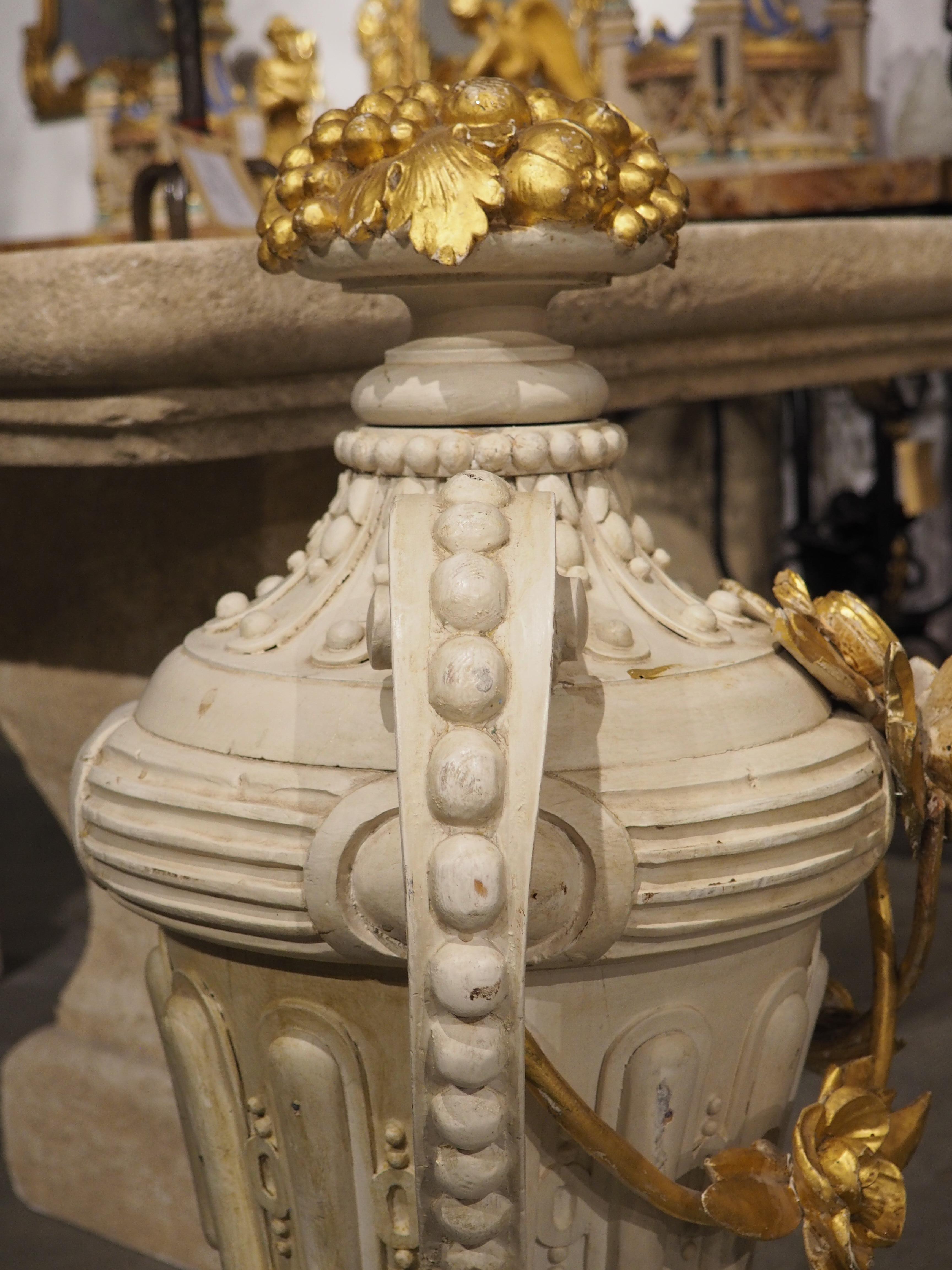 A Tall 19th Century Carved and Lacquered Wooden Urn from Florence Italy For Sale 8