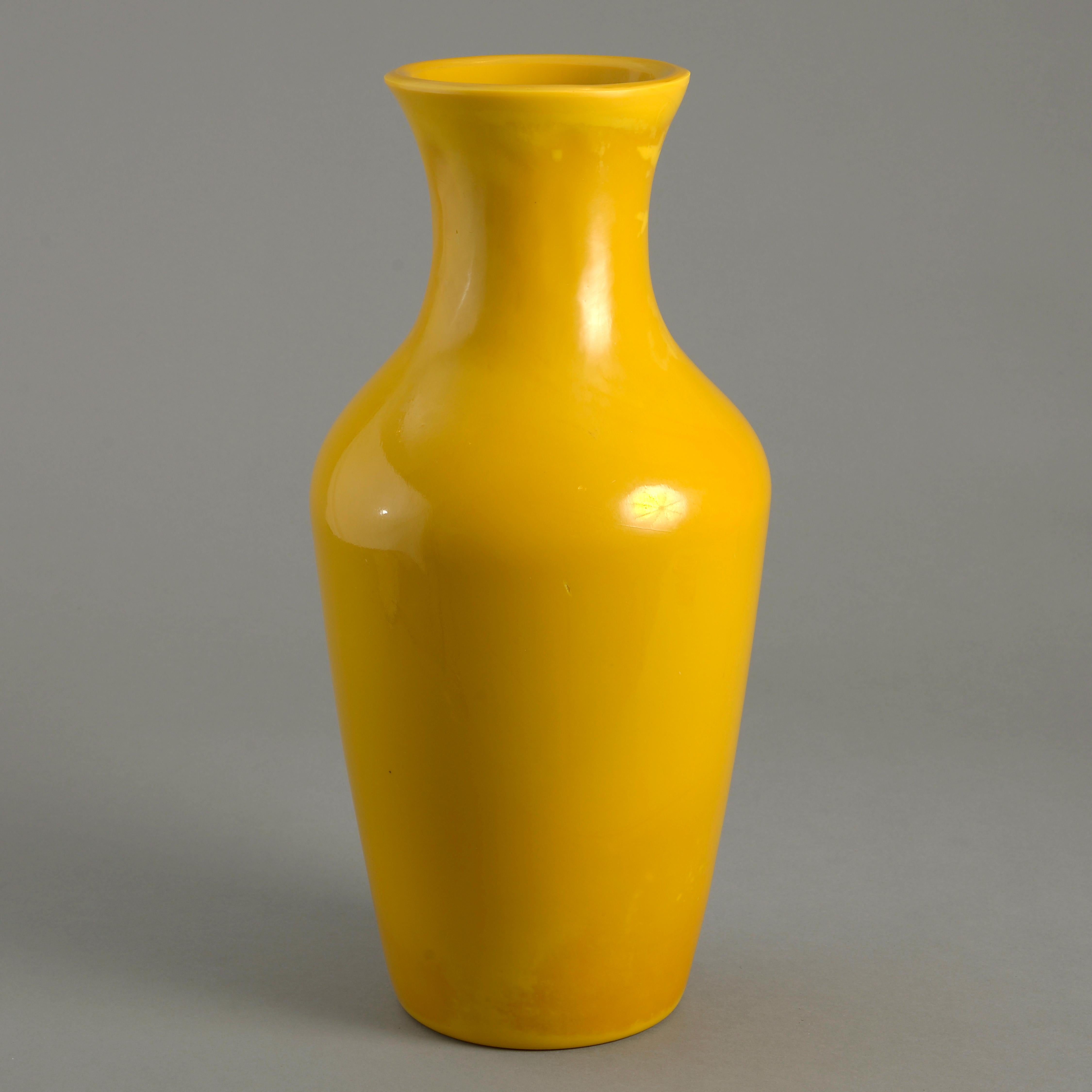 Tall 19th Century Yellow Peking Glass Vase In Good Condition In London, GB