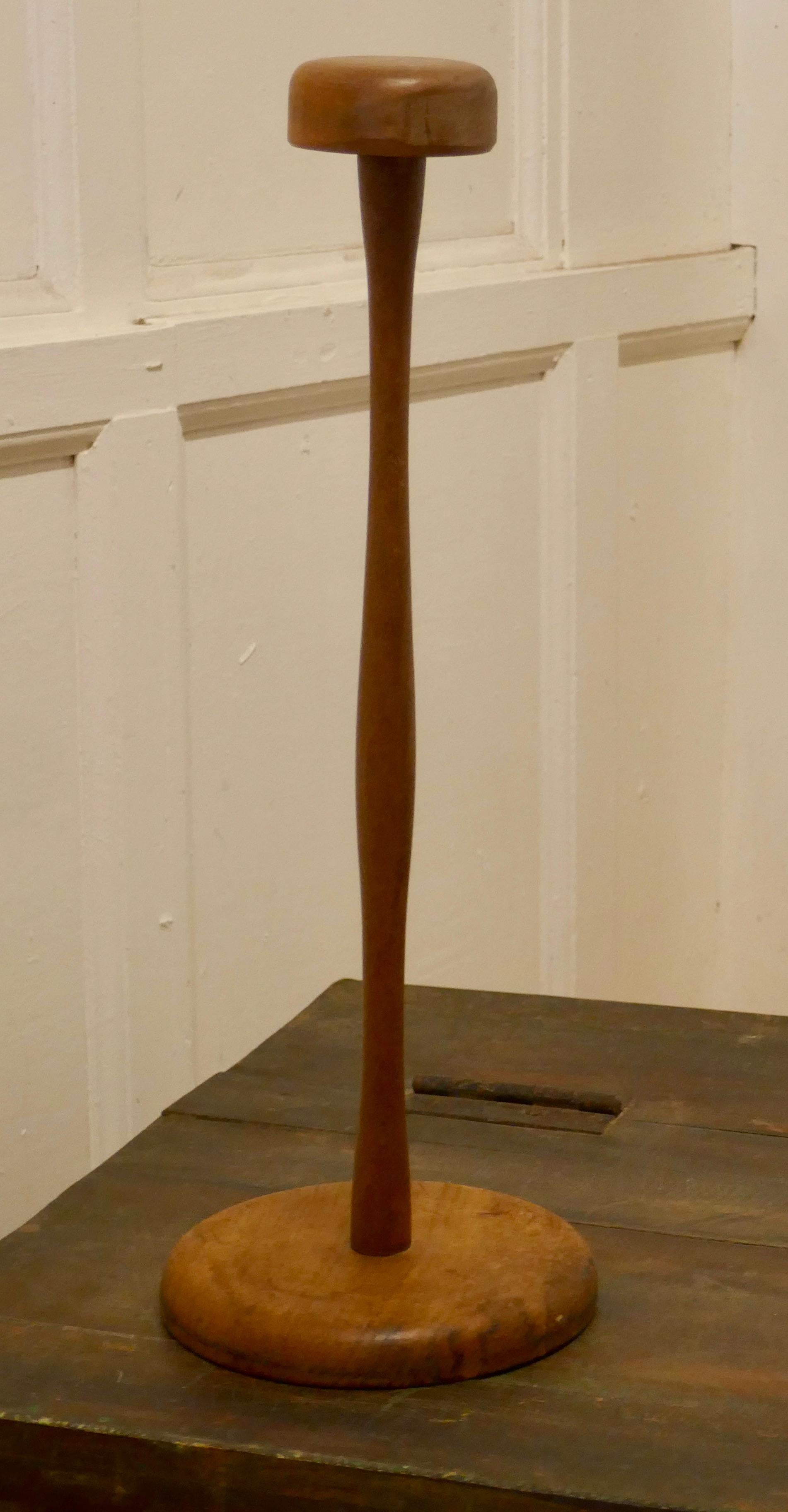 single hat display stand