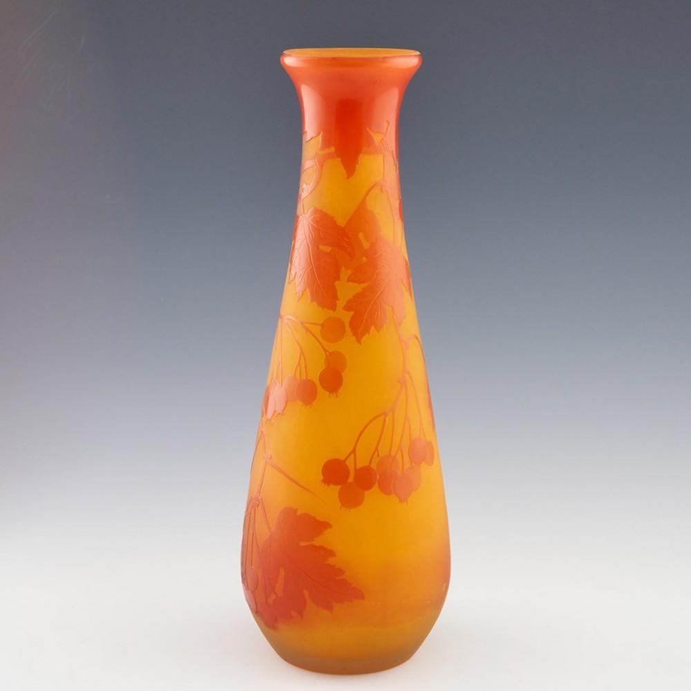 20ième siècle Grand vase en verre camée de Galle, vers 1910 en vente