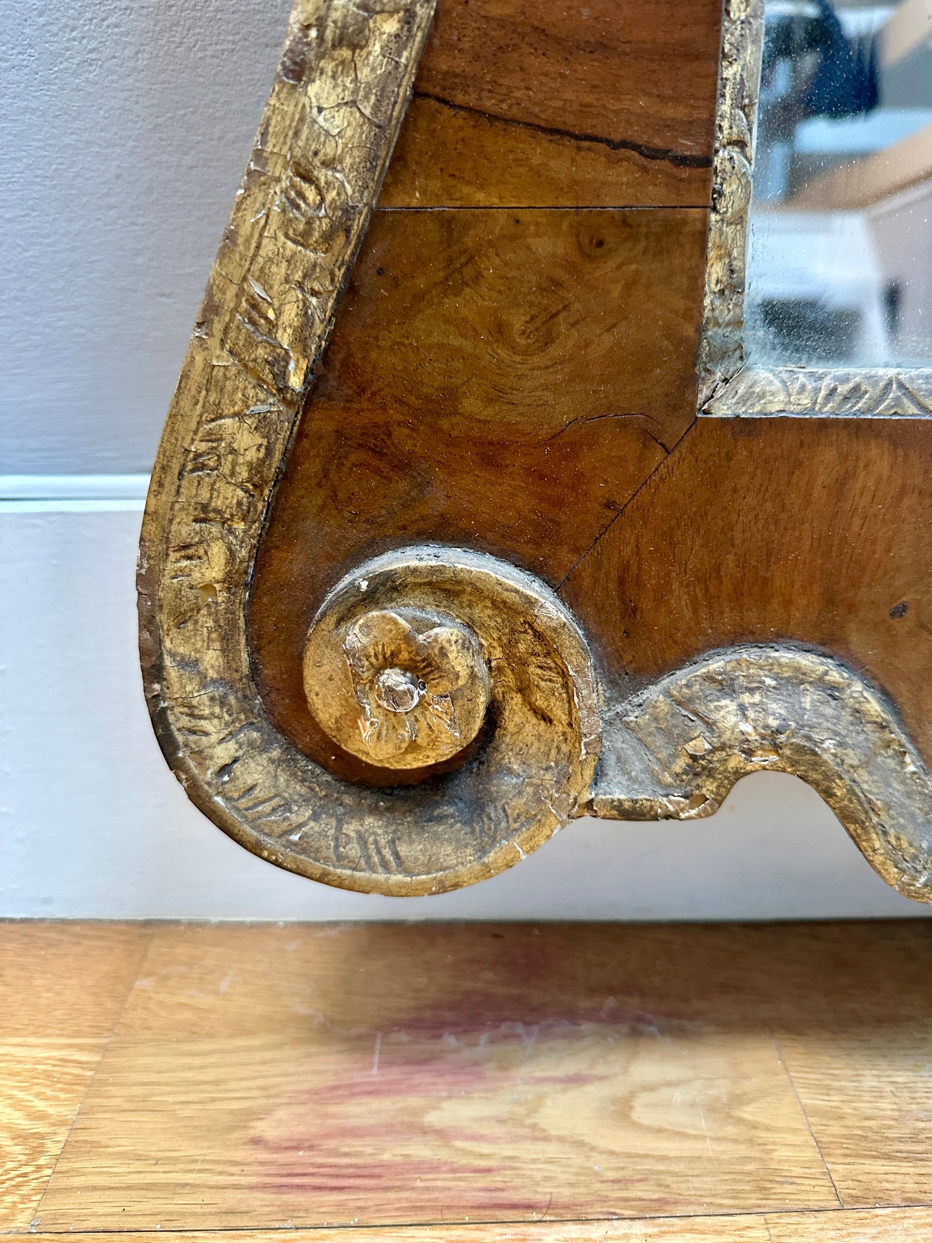 Grand miroir d'embarcadère George II en bois doré et noyer en vente 5
