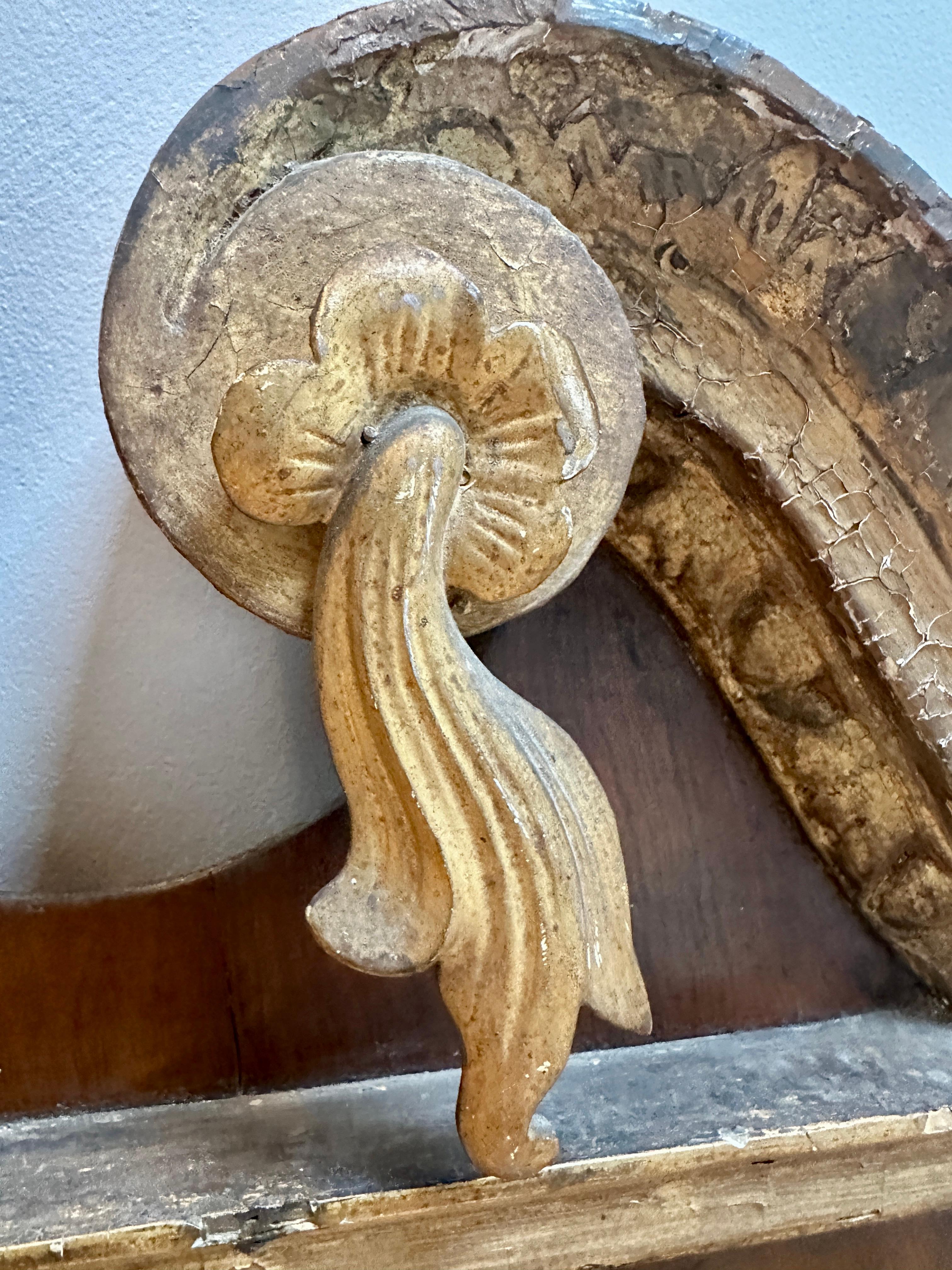 Grand miroir d'embarcadère George II en bois doré et noyer Bon état - En vente à London, GB