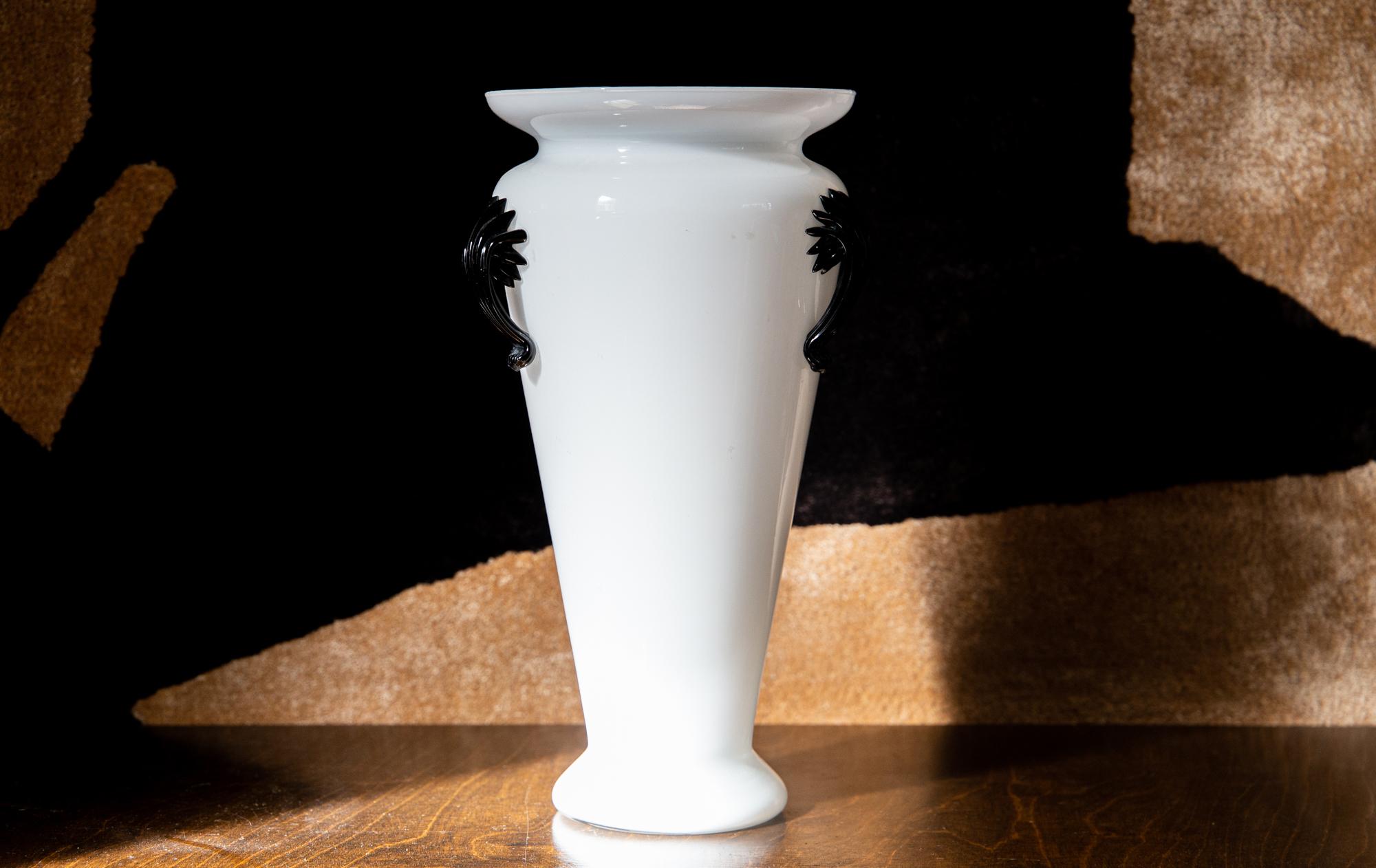 Art Deco A tall mid-century Murano white opaque vase with black torch handles, Italy  For Sale