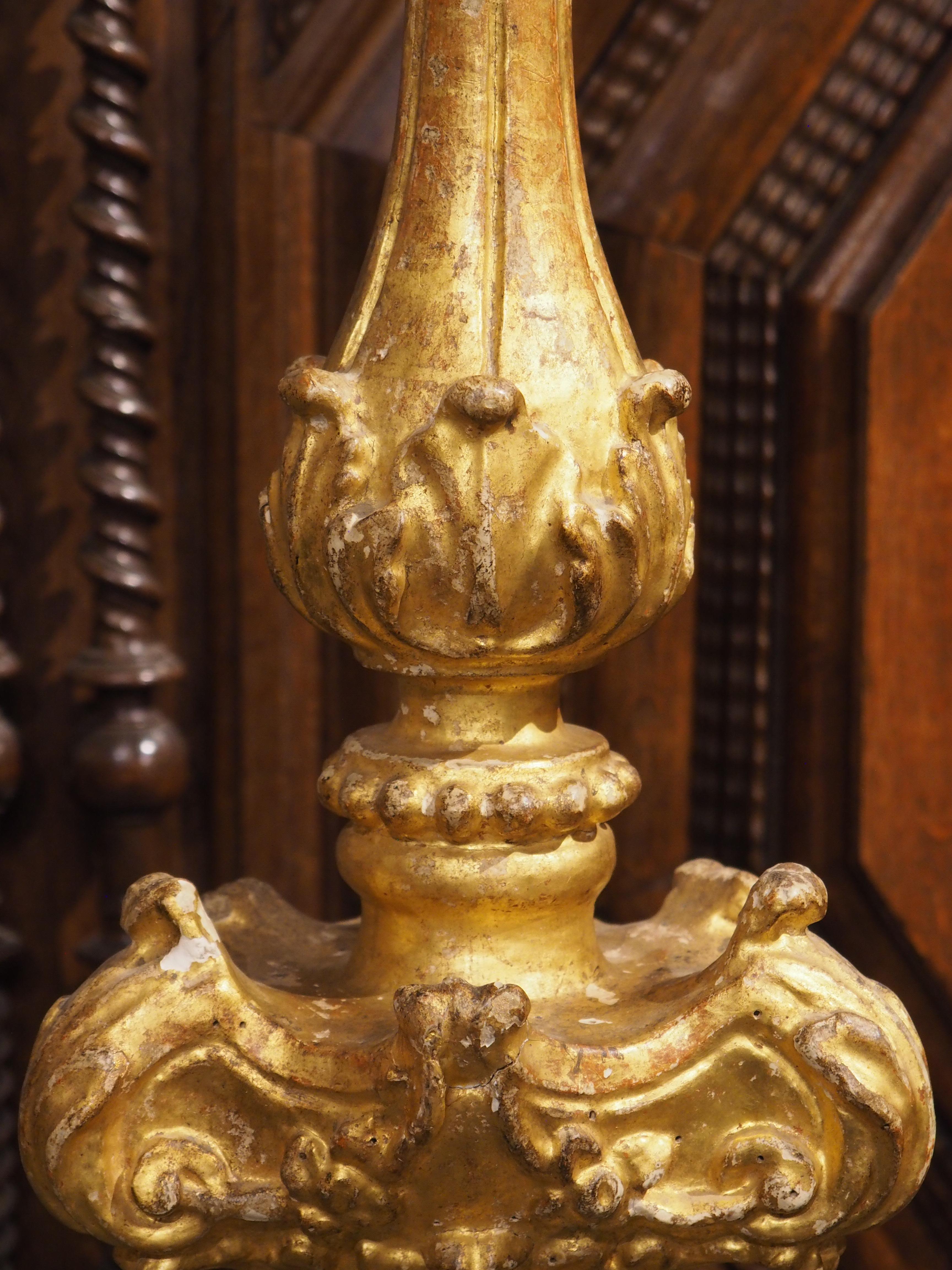 A Tall Pair of 18th Century Giltwood Candlesticks from France For Sale 2