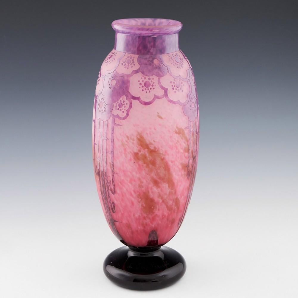 20th Century A Tall Schneider Eglantines Art Deco Glass Vase 1927-28