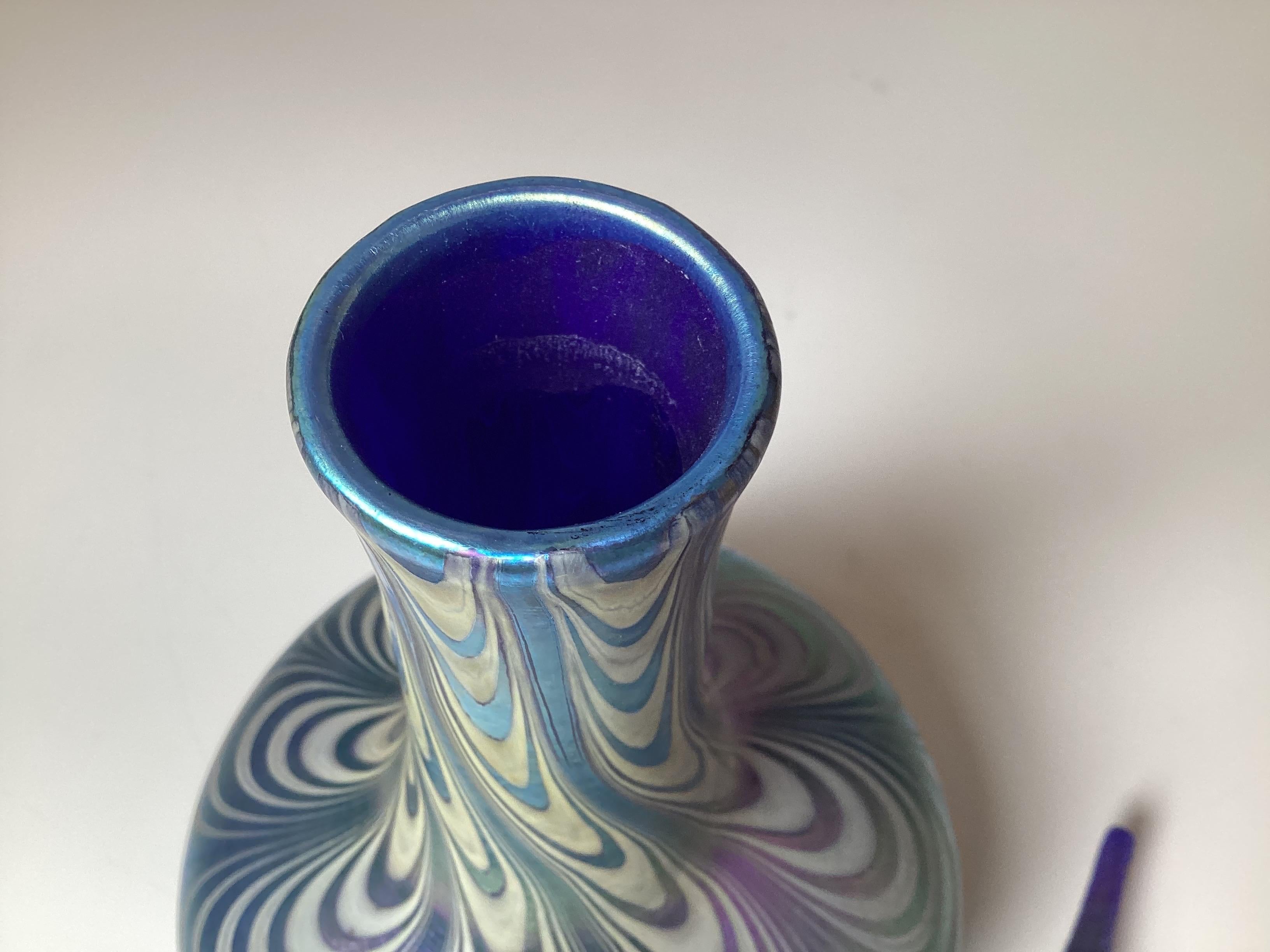 A Tall Vandermark Pull Feather Decanter For Sale 1