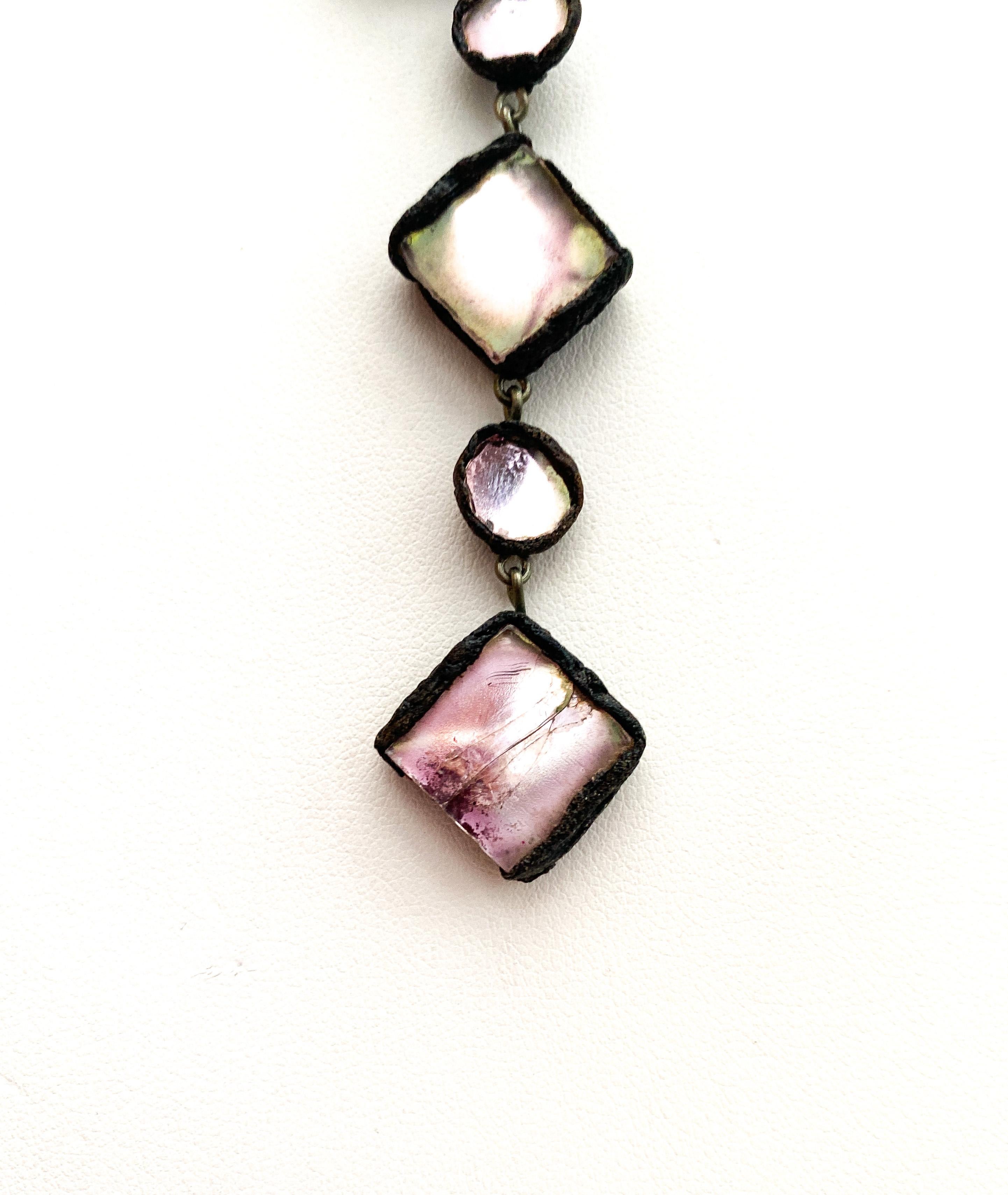 Collana sautoir con talousel e specchio rosa tenue, Line Vautrin, Francia, anni '60 in vendita 6