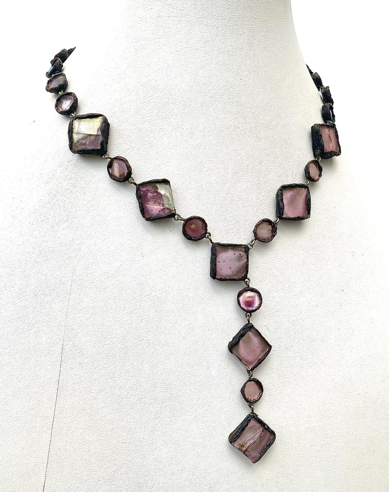Donna Collana sautoir con talousel e specchio rosa tenue, Line Vautrin, Francia, anni '60 in vendita