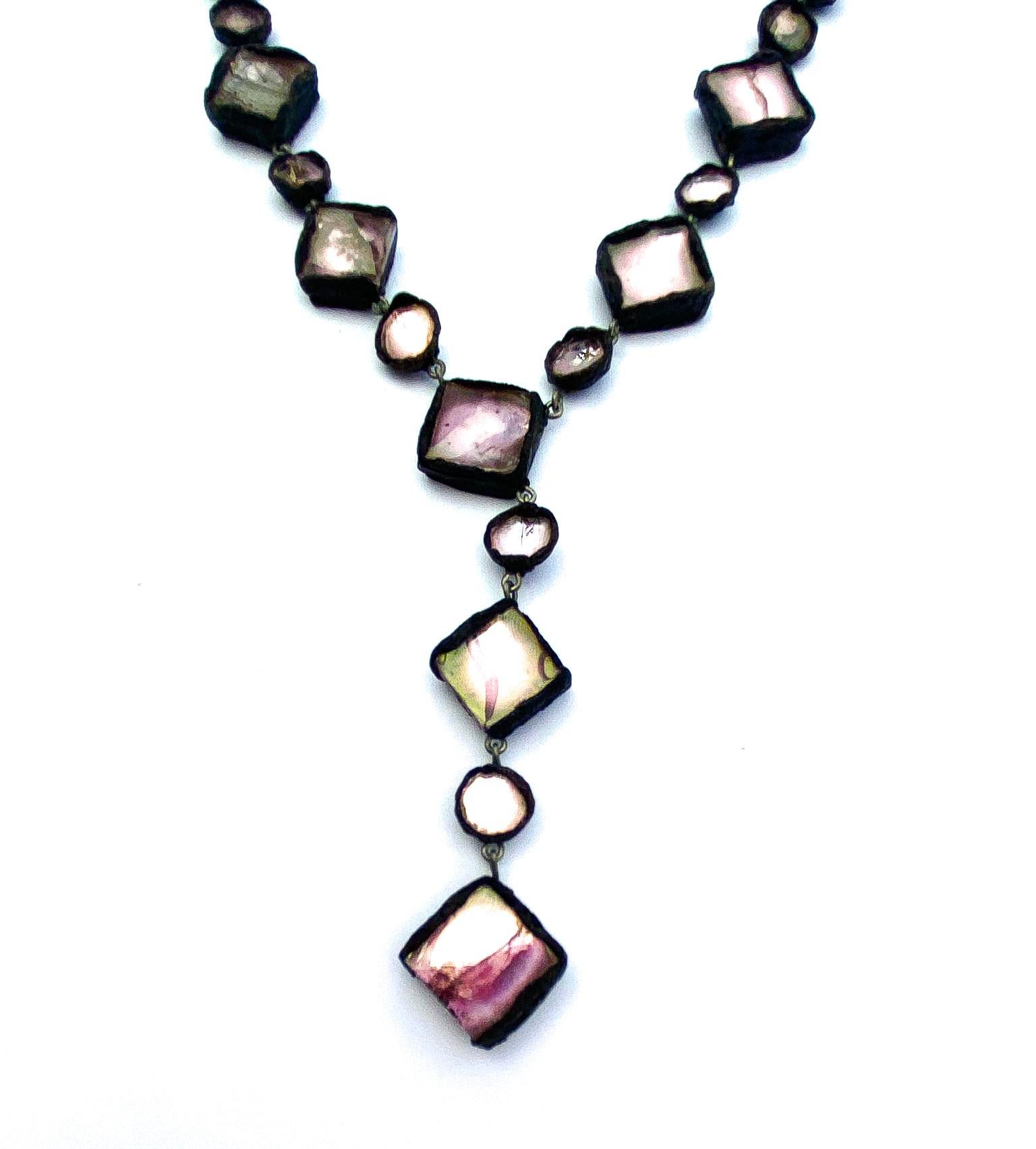Collana sautoir con talousel e specchio rosa tenue, Line Vautrin, Francia, anni '60 in vendita 3