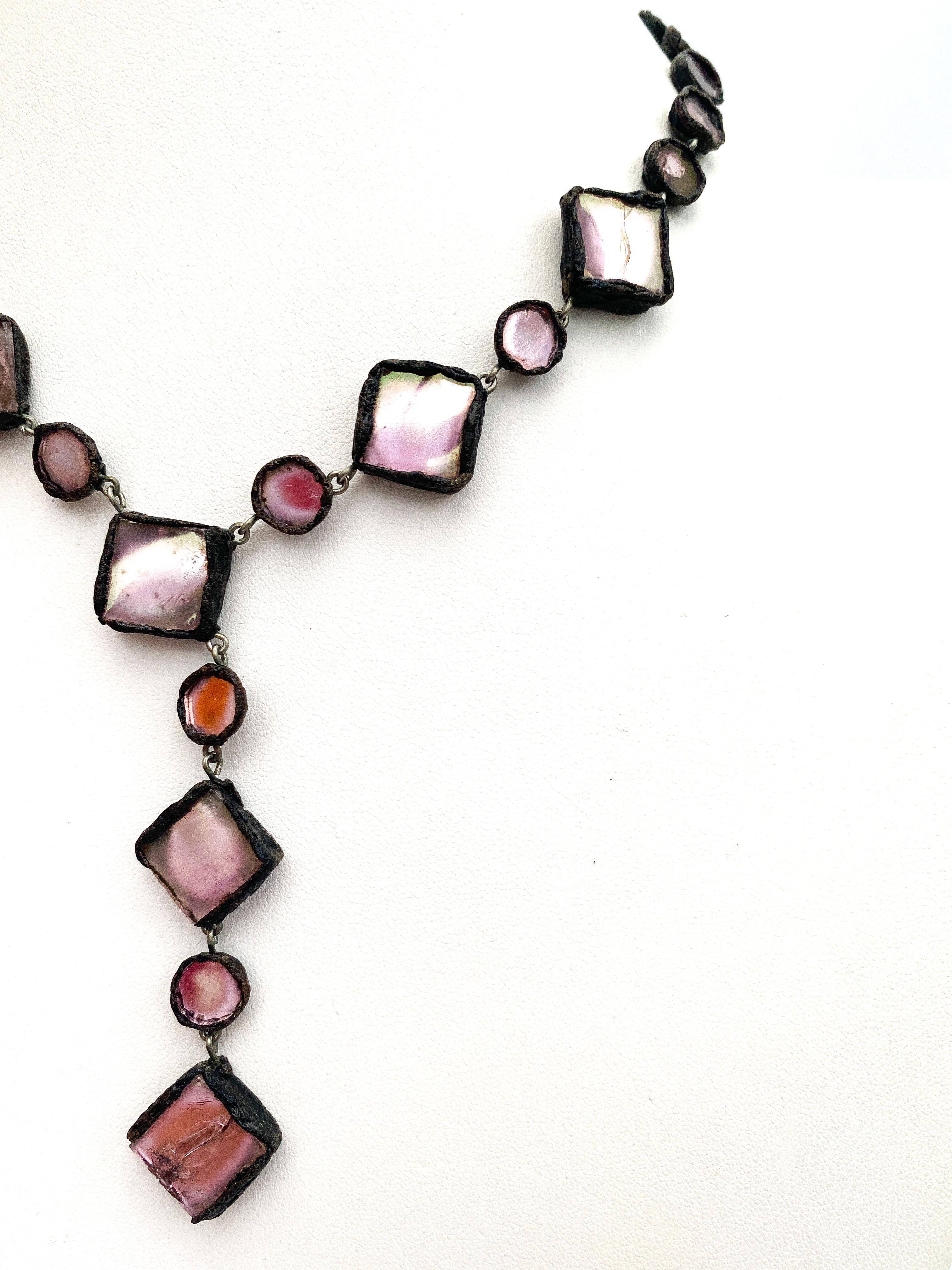 Collana sautoir con talousel e specchio rosa tenue, Line Vautrin, Francia, anni '60 in vendita 4