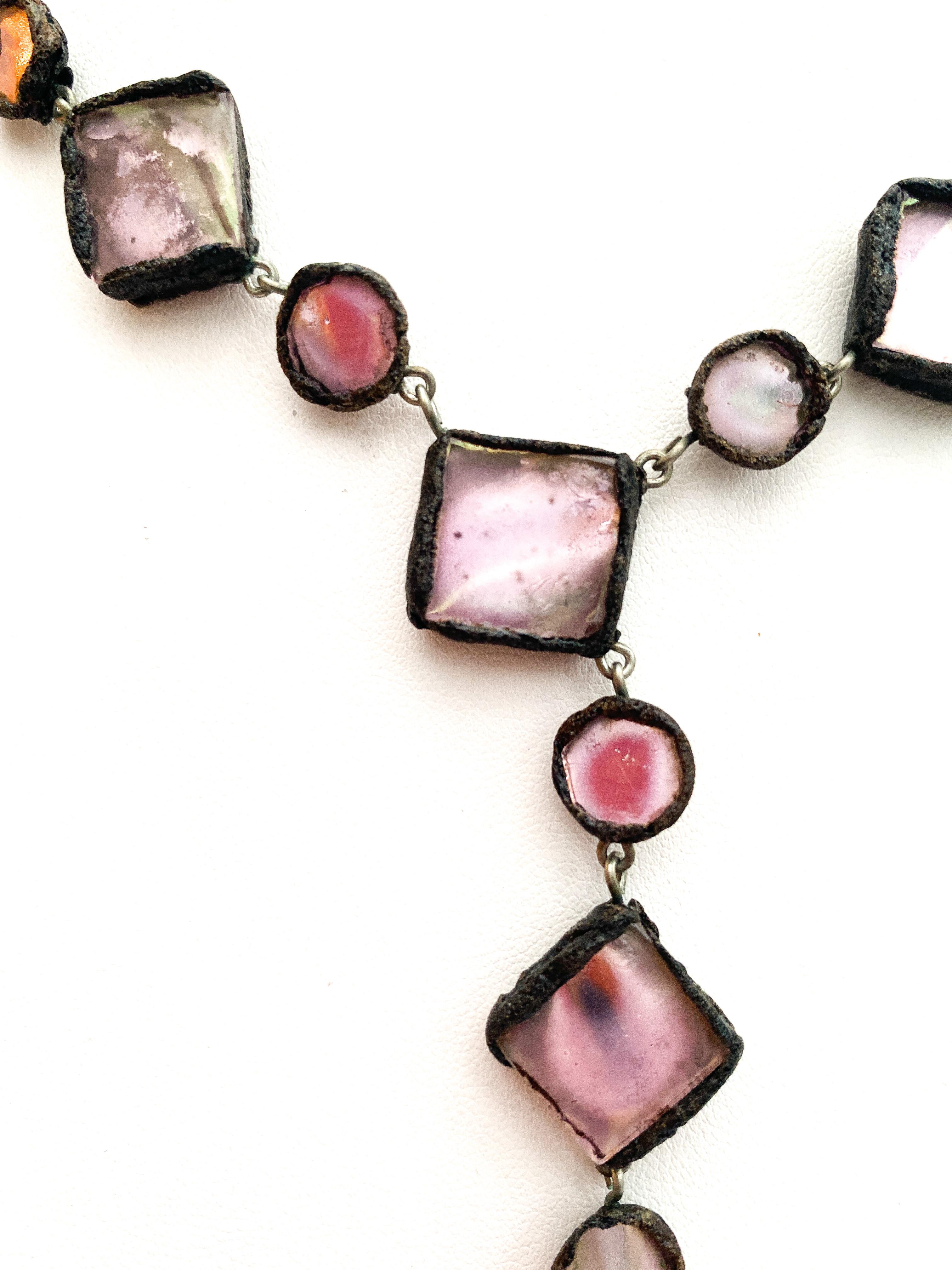 Collana sautoir con talousel e specchio rosa tenue, Line Vautrin, Francia, anni '60 in vendita 5