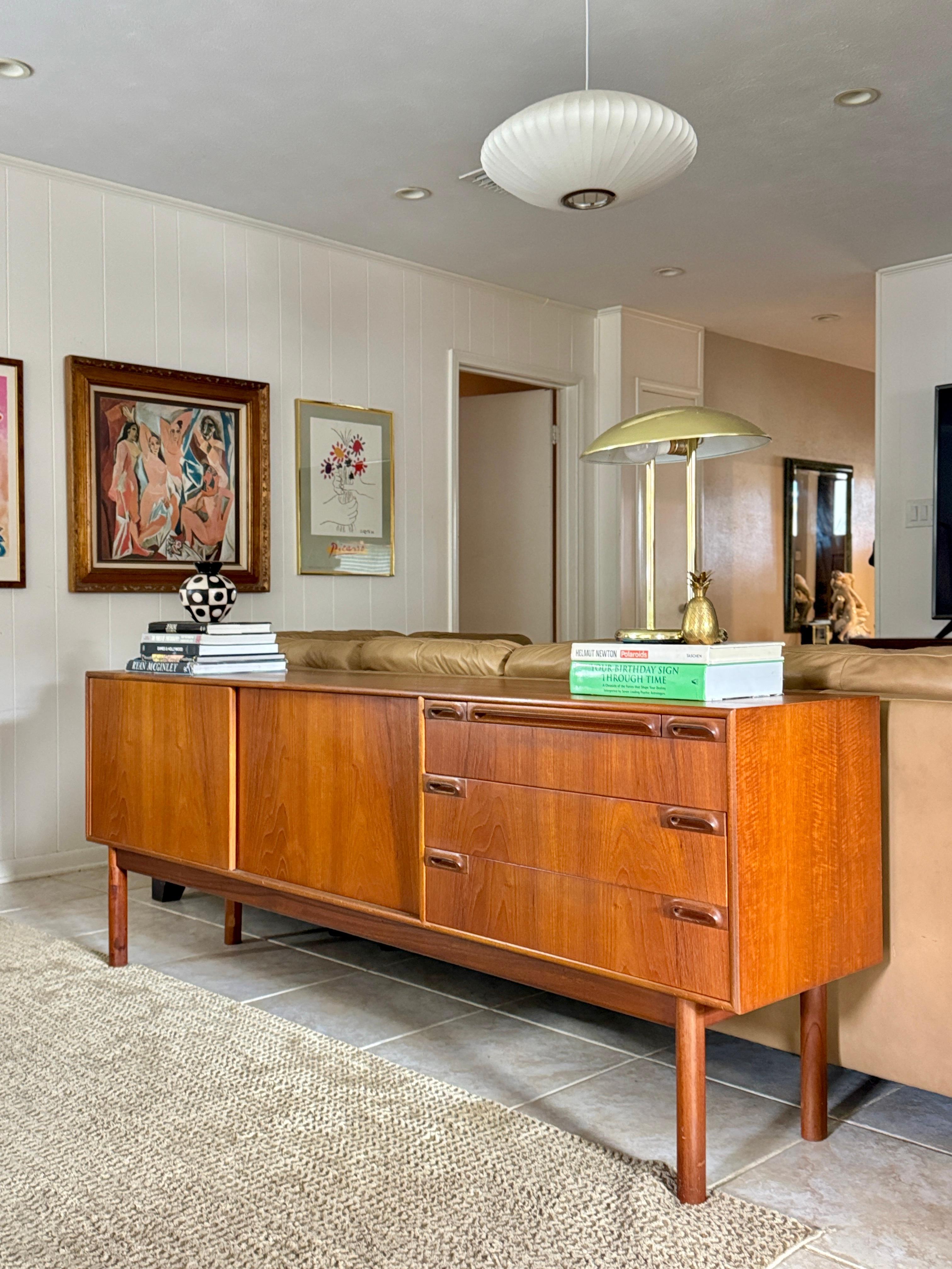 Una splendida credenza in teak 