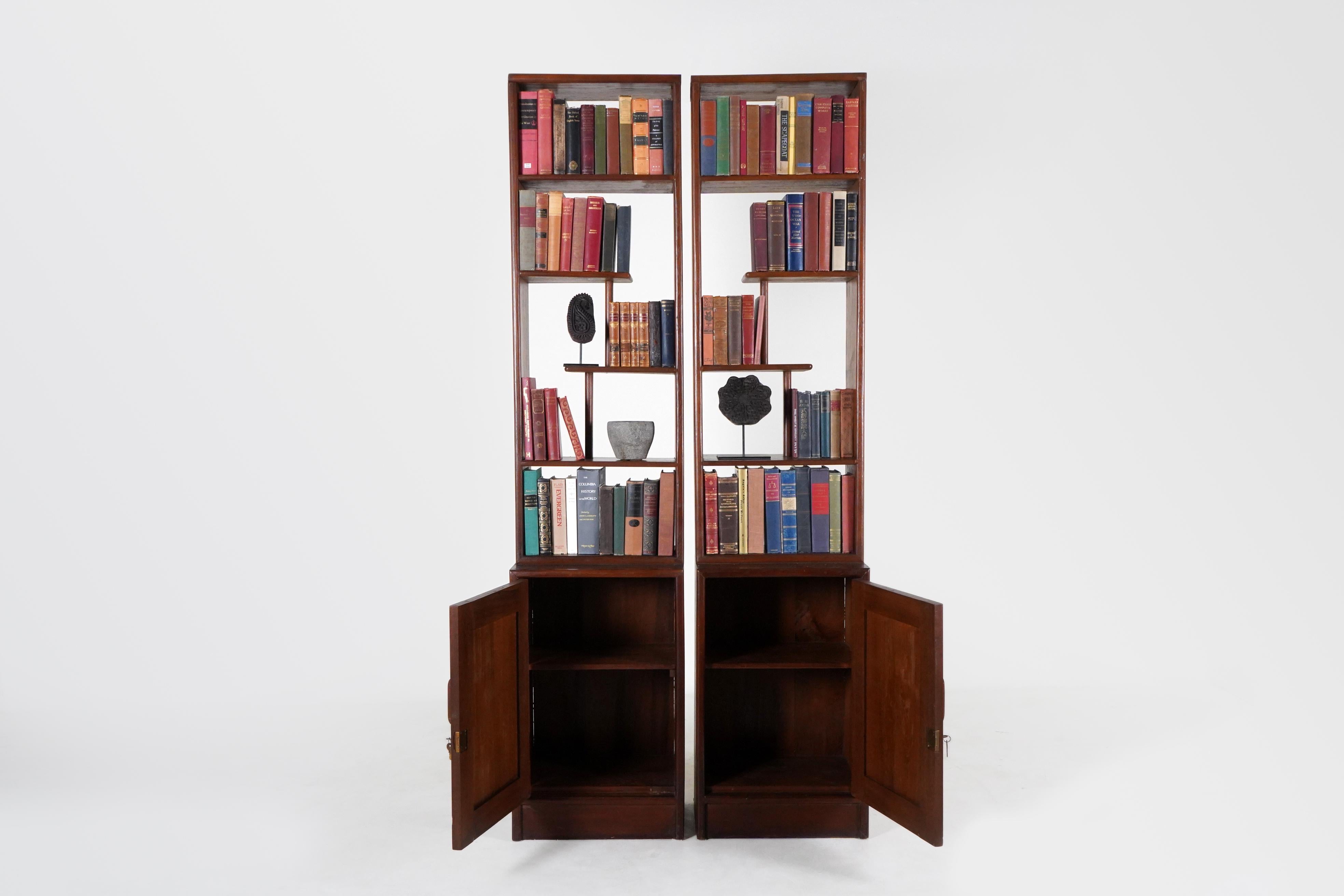 A Teak Wood Bookshelf In Good Condition In Chicago, IL