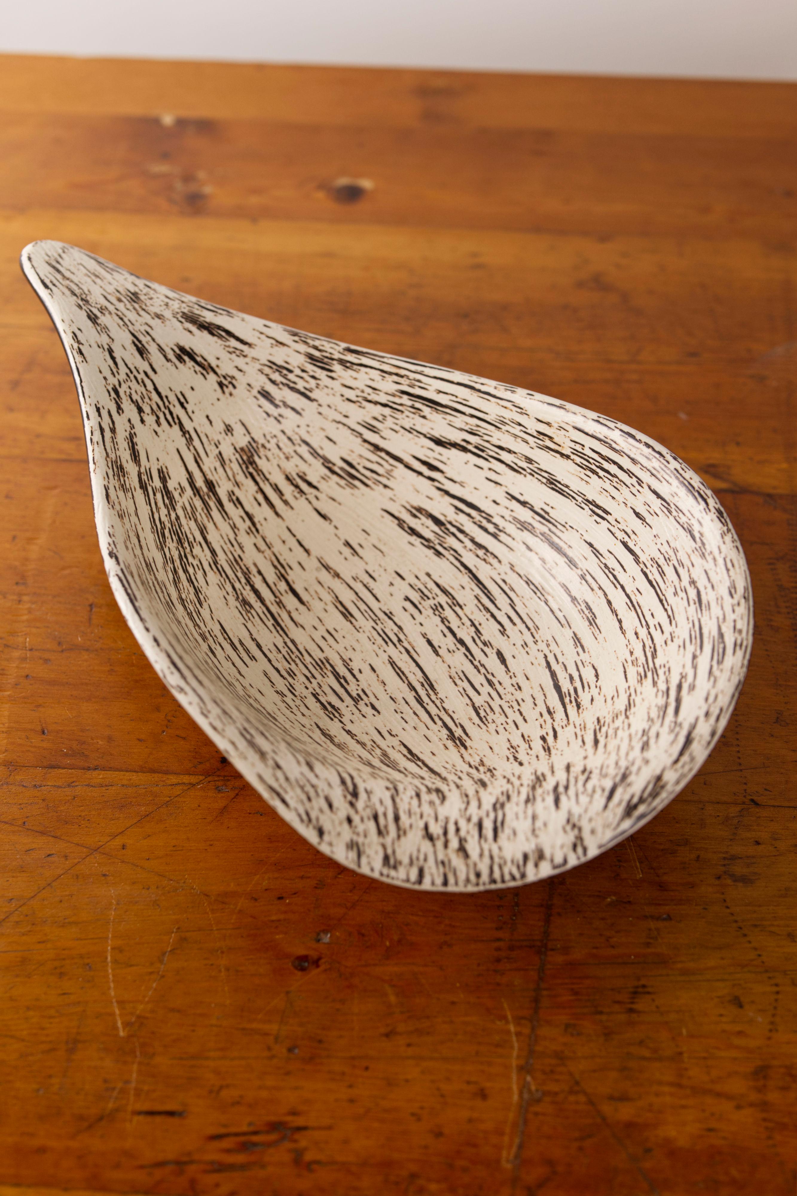 Cuenco de cerámica en forma de lágrima de Soholm Bornholm, años 50 en venta 3