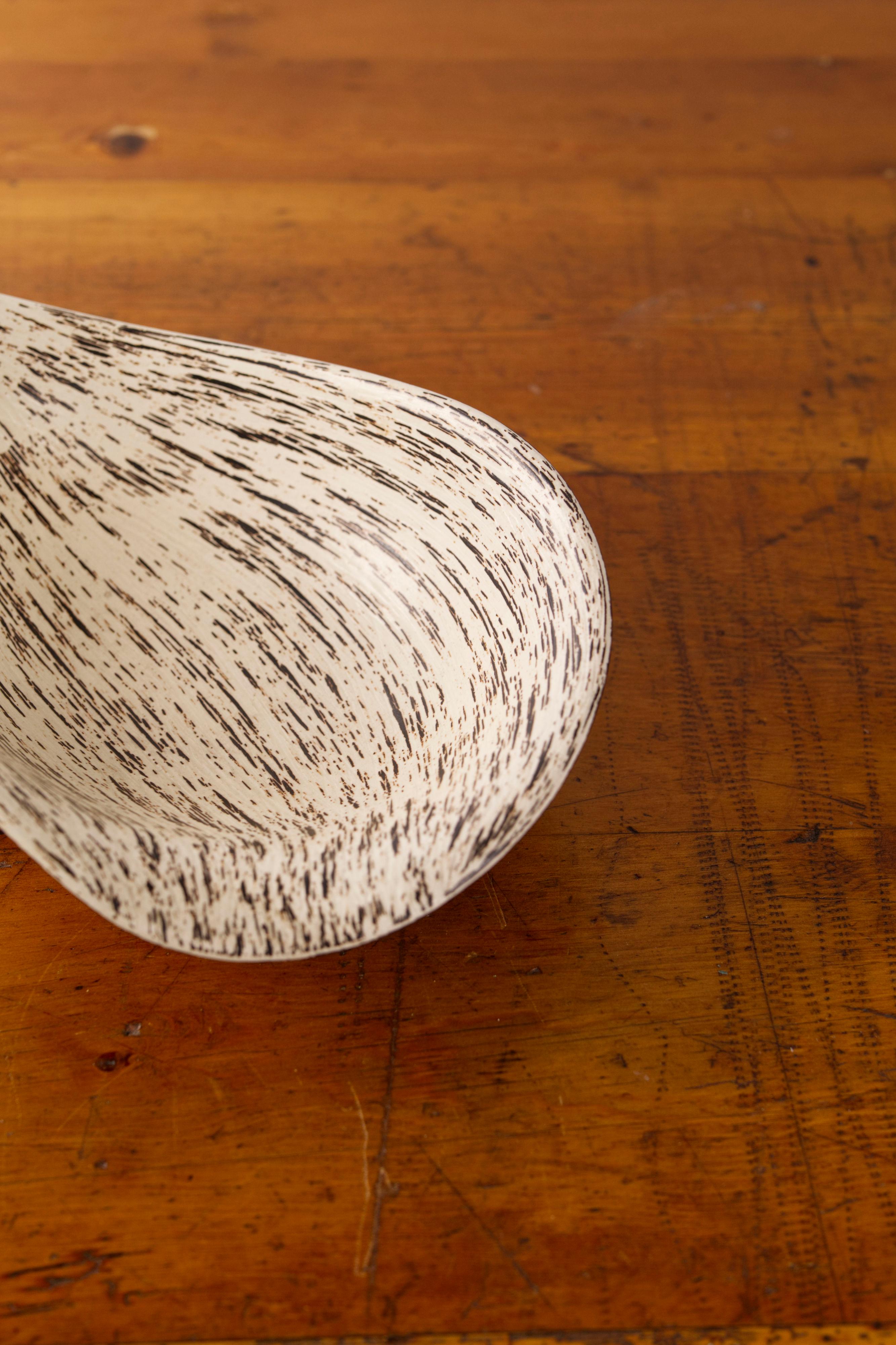 Cuenco de cerámica en forma de lágrima de Soholm Bornholm, años 50 en venta 4