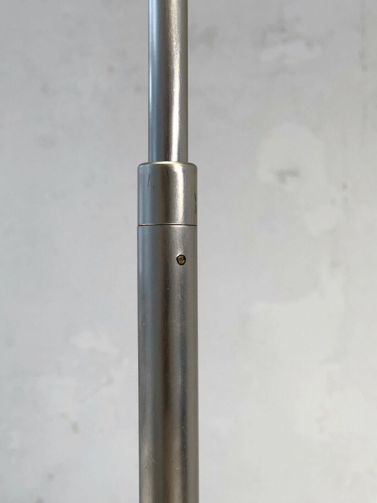 A MINIMAL MODERNIST Telescopic FLOOR LAMP by OSTUNI & FORTI, O-LUCE, Italy 1970 For Sale 1