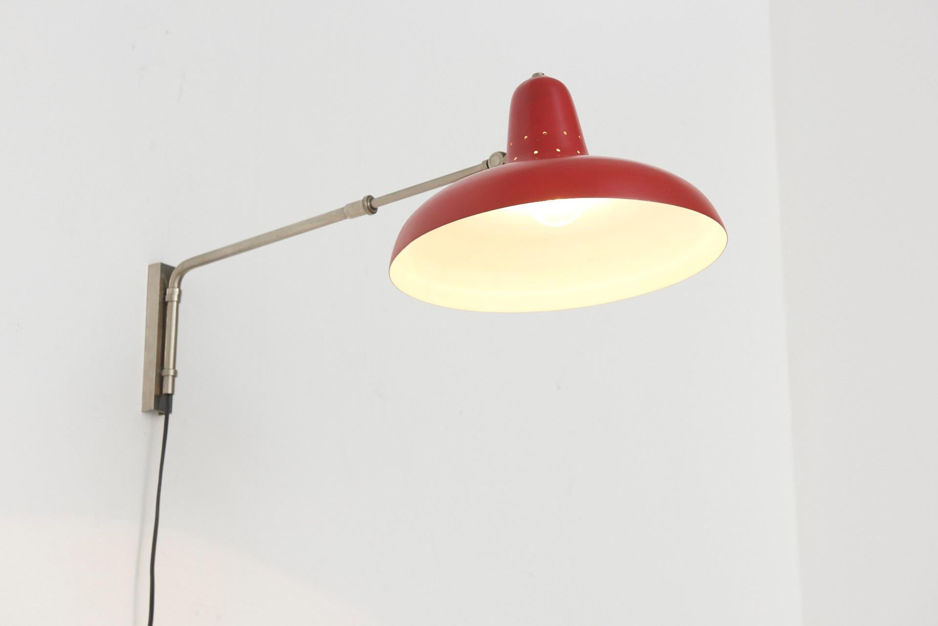 Steel A telescopic wall lamp - H. Fillekes - Artifort For Sale