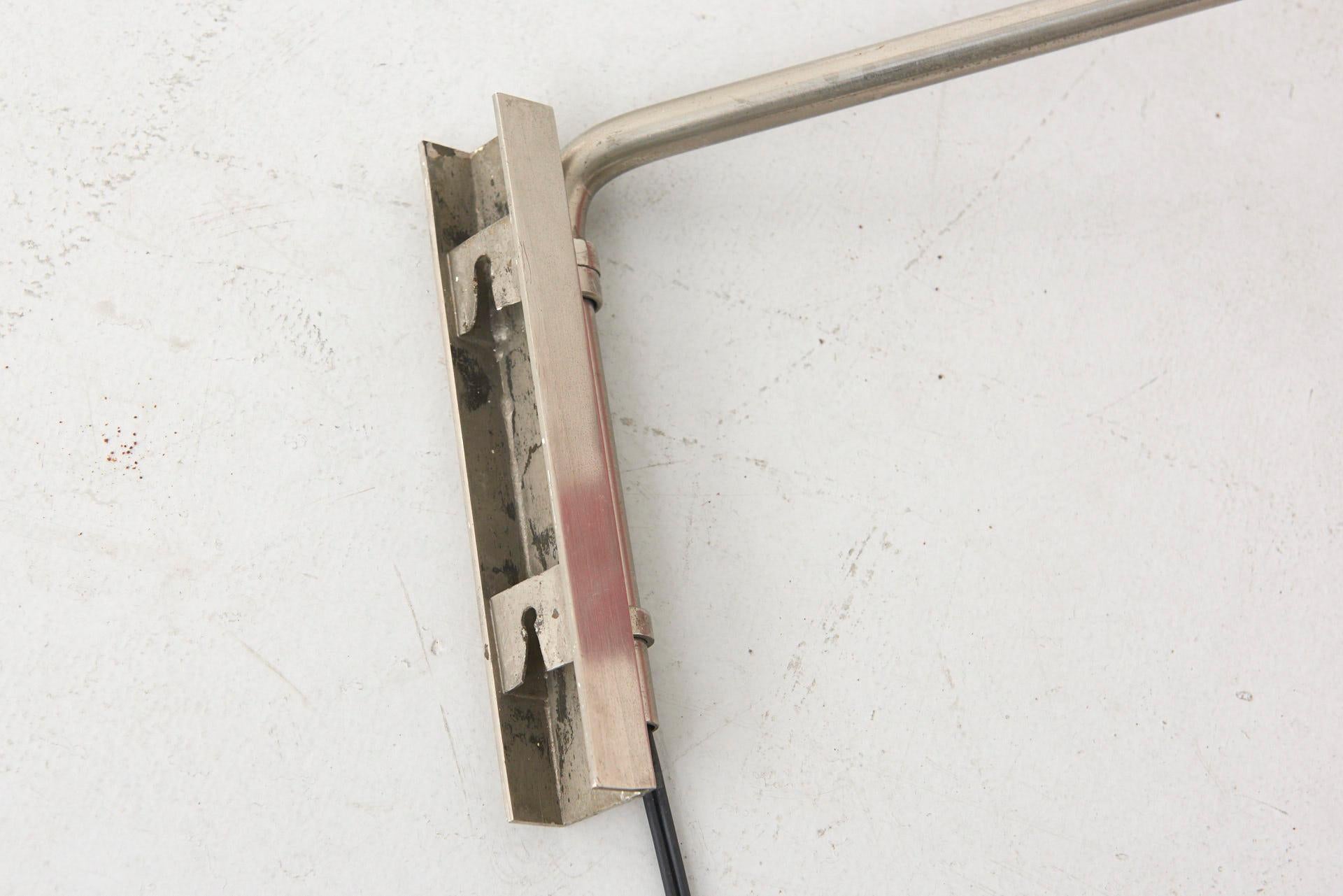 A telescopic wall lamp - H. Fillekes - Artifort For Sale 1